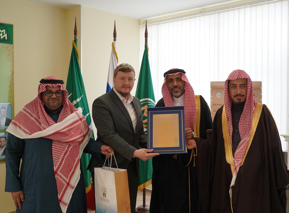 الجامعة الإسلامية تنفذ برنامجاً علمياً في معهد موسكو لترسيخ قيم الوسطية وتعليم مهارات تعليم اللغة العربية - 1