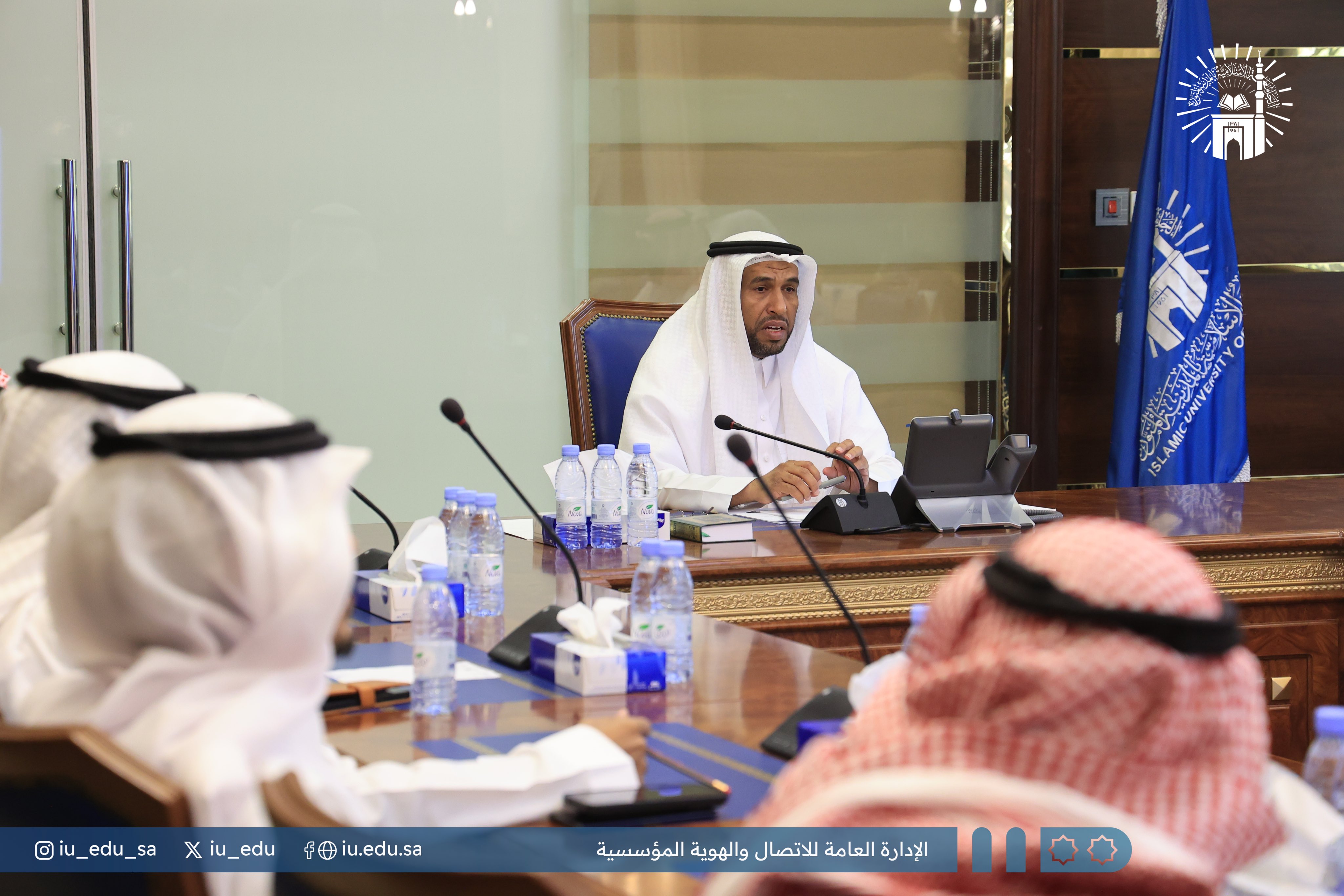  رئيس الجامعة الإسلامية المكلف يجتمع بأعضاء مجلس معهد تعليم اللغة العربية للناطقين بغيرها - 3