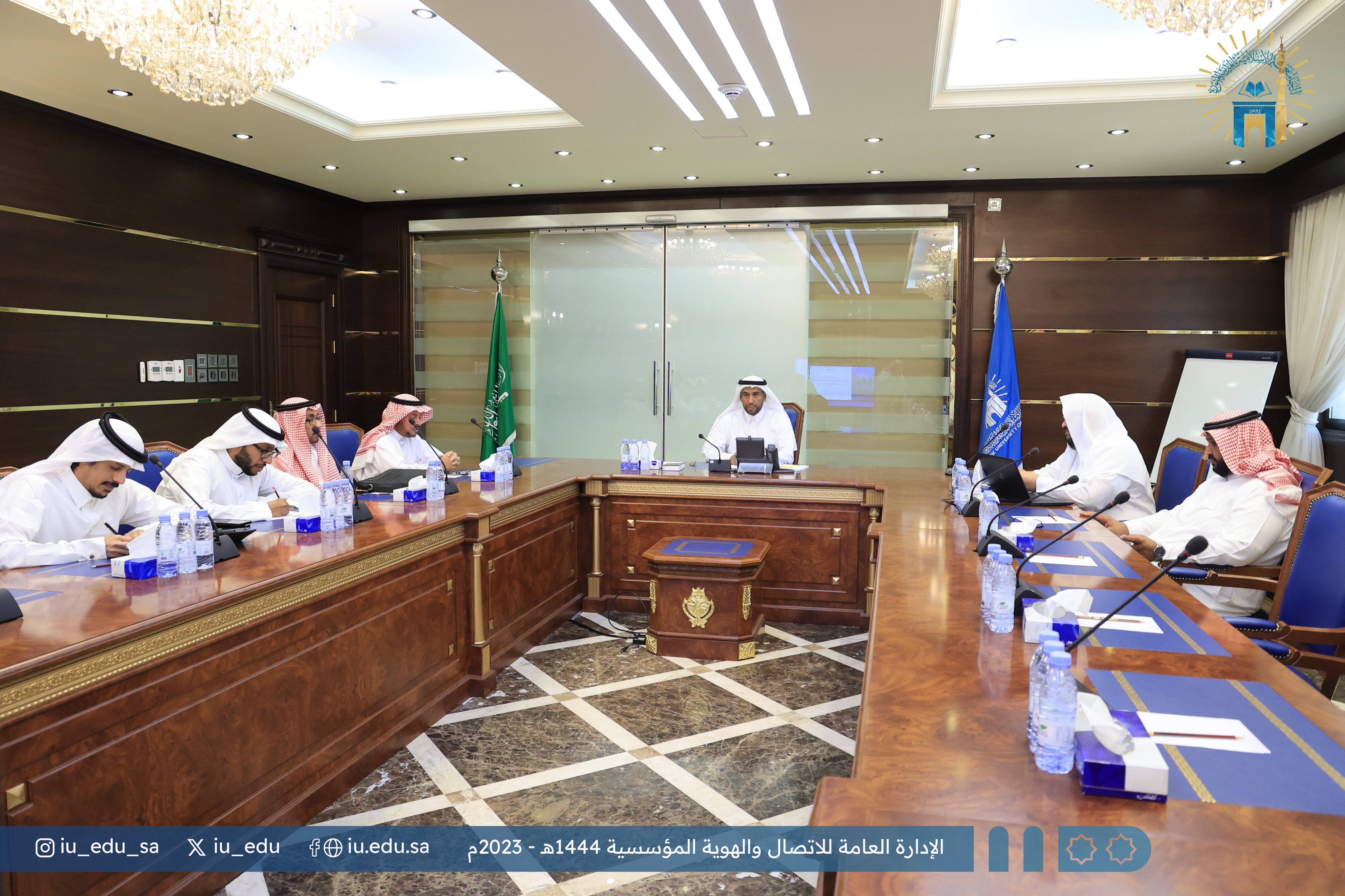  رئيس الجامعة الإسلامية المكلف يجتمع بأعضاء مجلس معهد تعليم اللغة العربية للناطقين بغيرها - 2