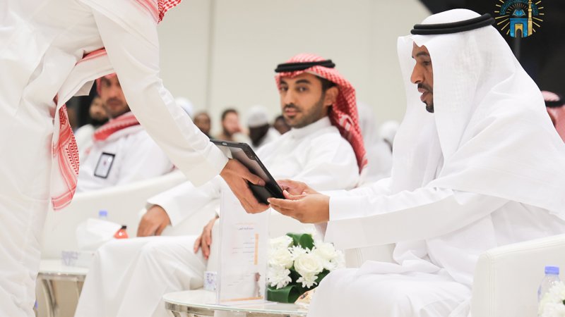 رئيس الجامعة الإسلامية المكلف يدشن مبادرة "الإرشاد المهني"