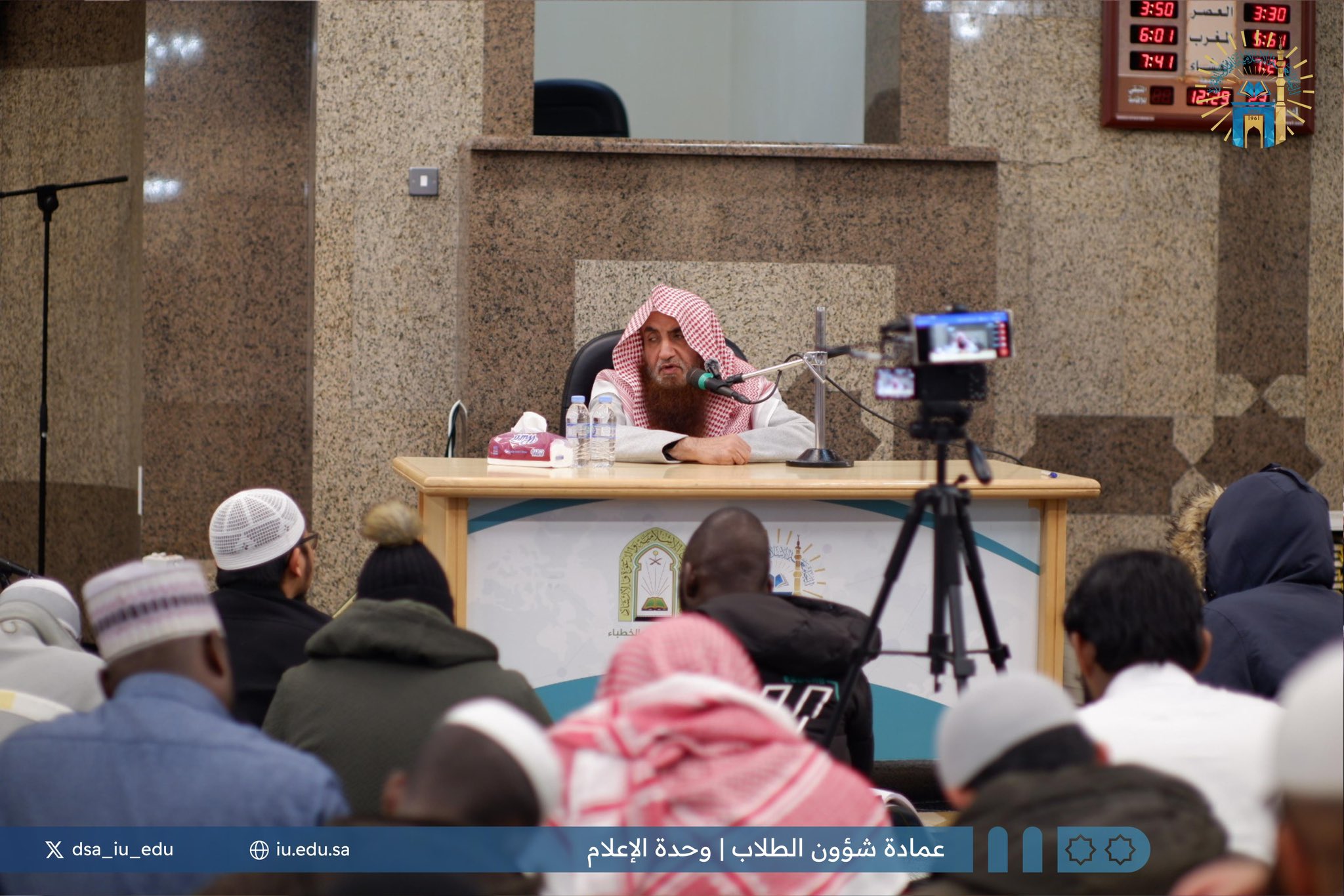 درس علمي بعنوان (التعليق على كتاب "دفع إيهام الاضطراب عن آيات الكتاب" للعلامة محمد الأمين الشنقيطي) لفضيلة الشيخ أ.د محمد بن ناصر الحميد ضمن برامج وحدة التوعية الفكرية بالتعاون مع عمادة شؤون الطلاب