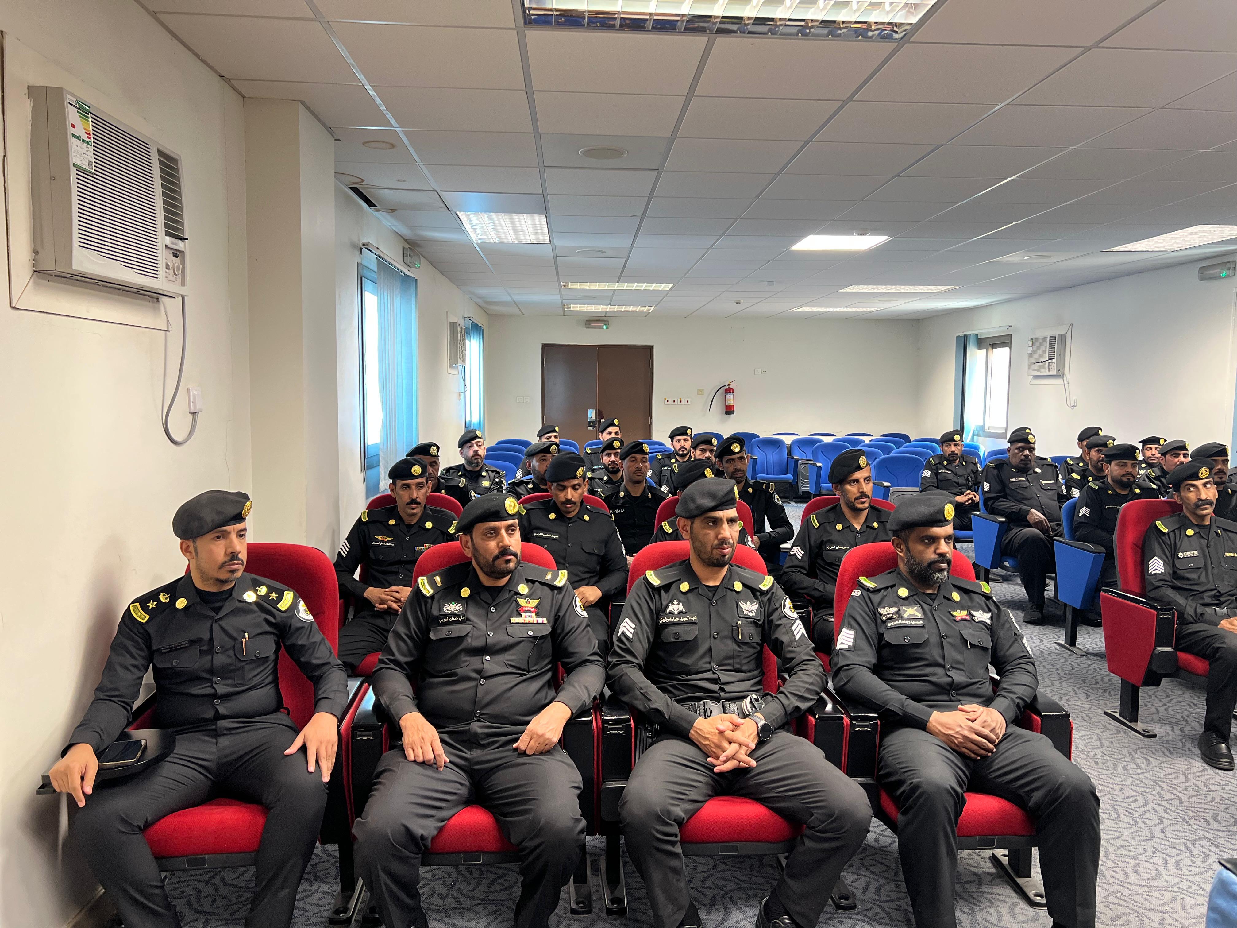 تنفيذ محاضرة بعنوان (الثبات على الدين) يوم الأربعاء 27-شوال-1447 ه، في إدارة دوريات الأمن - 4