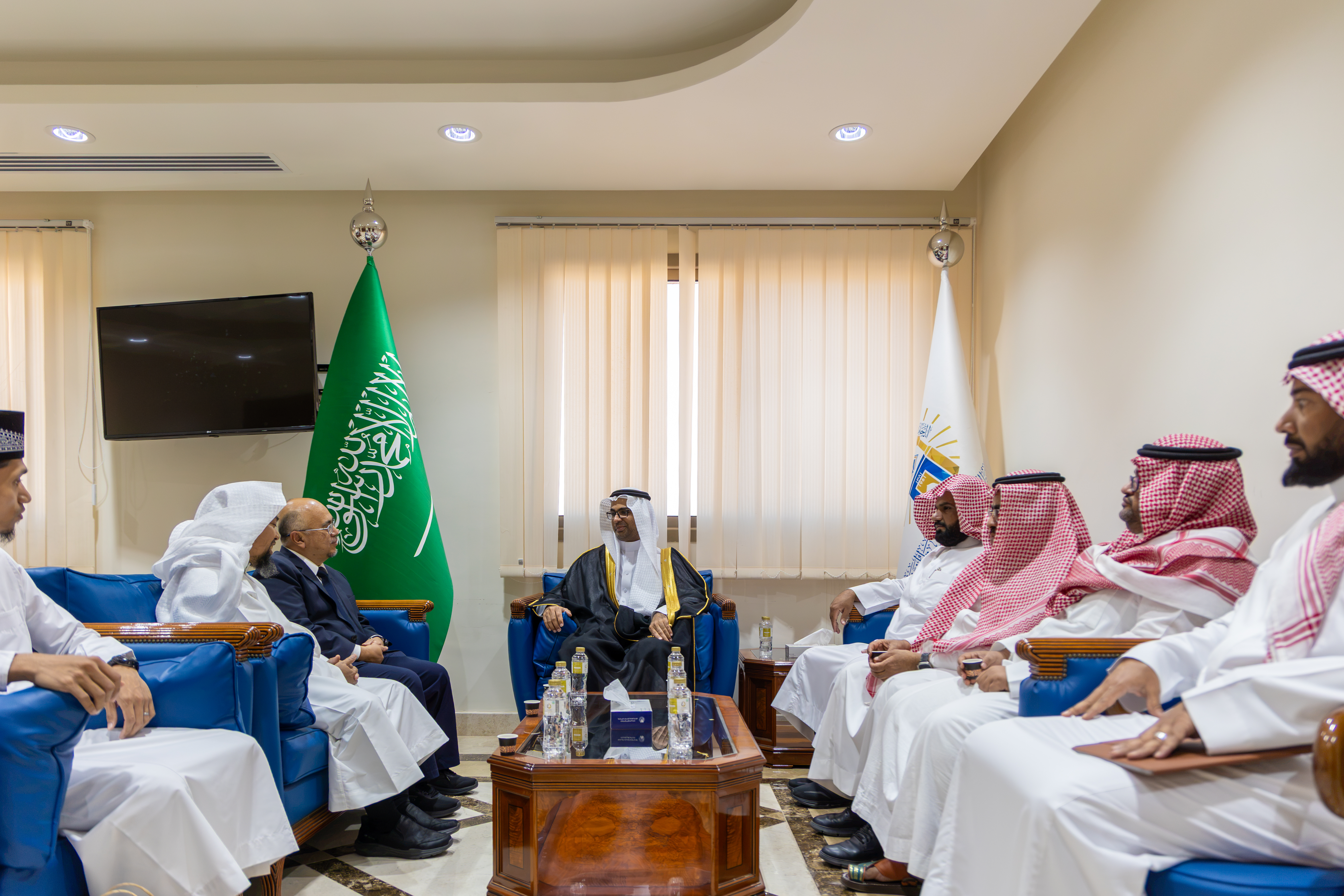 وكيل الجامعة الإسلامية للخدمات المشتركة يستقبل وفداً أكاديمياً من جامعة الأمير سونكلا التايلندية - 2
