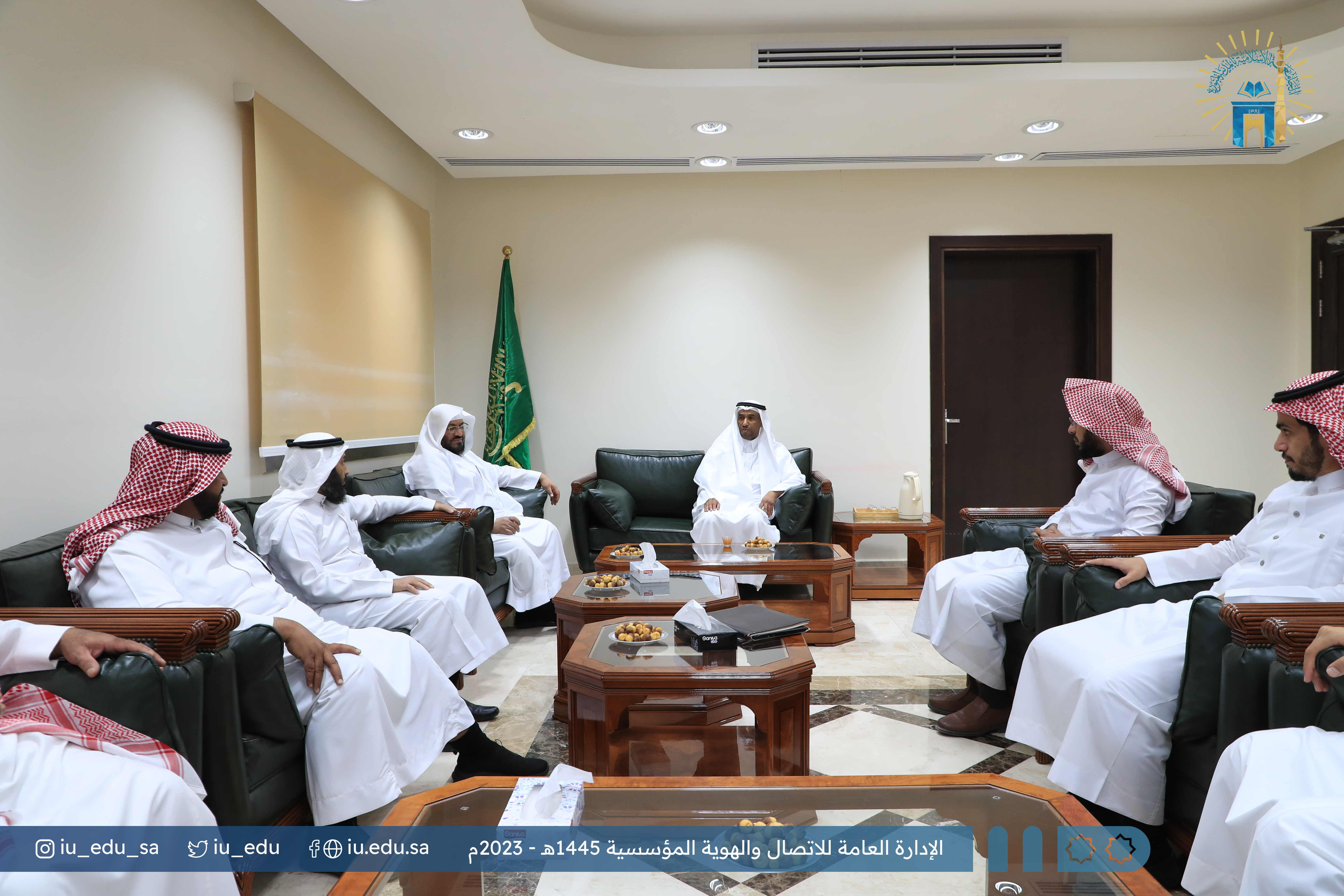 رئيس الجامعة الإسلامية المكلف يقوم بجولة تفقدية لبعض جهات الجامعة - 1