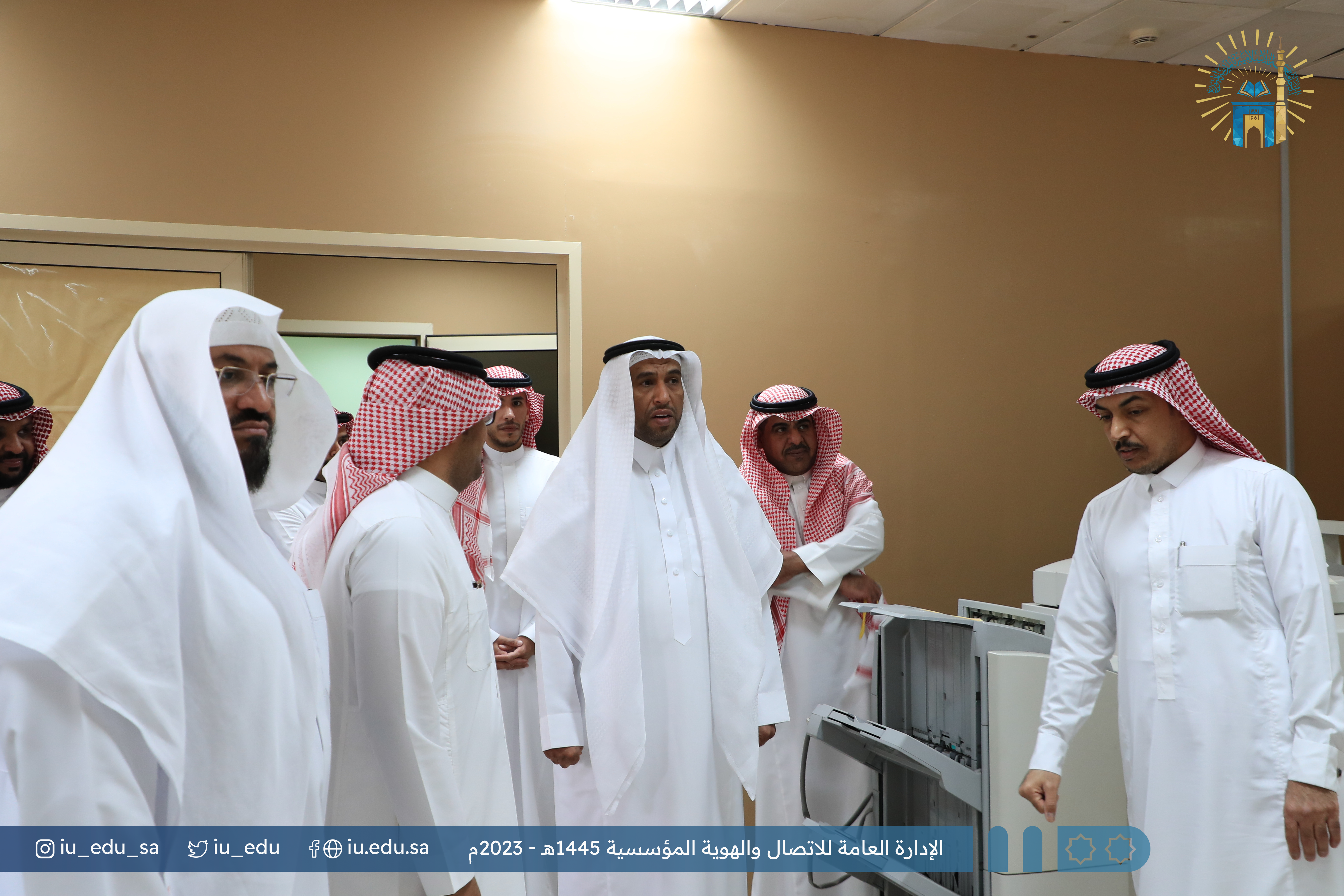 رئيس الجامعة الإسلامية المكلف يقوم بجولة تفقدية لبعض جهات الجامعة - 2
