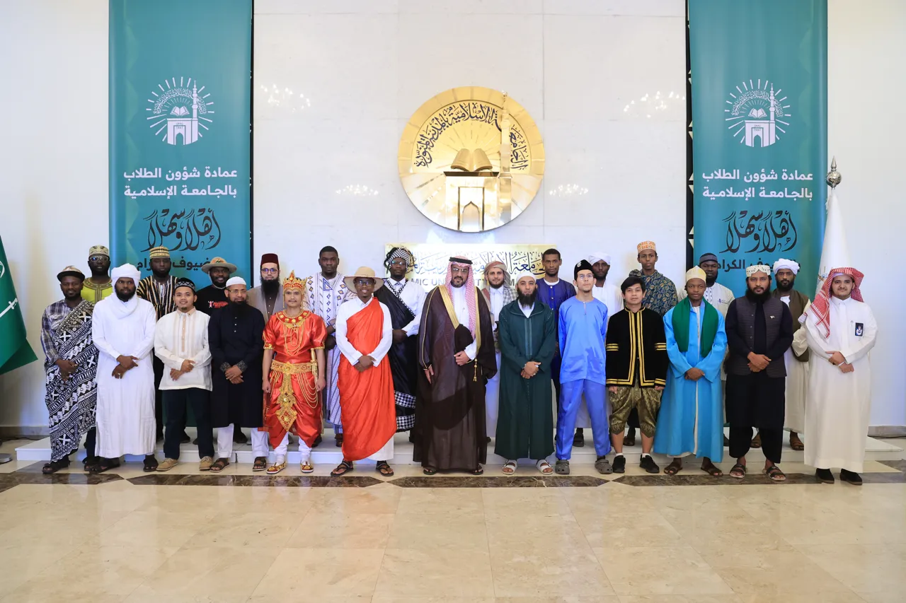 رعى سعادة رئيس الجامعة الإسلامية د. صالح بن علي العقلا، اختتام الجامعة لفعاليات الأنشطة الطلابية، للعام الجامعي 1445هـ. - 3