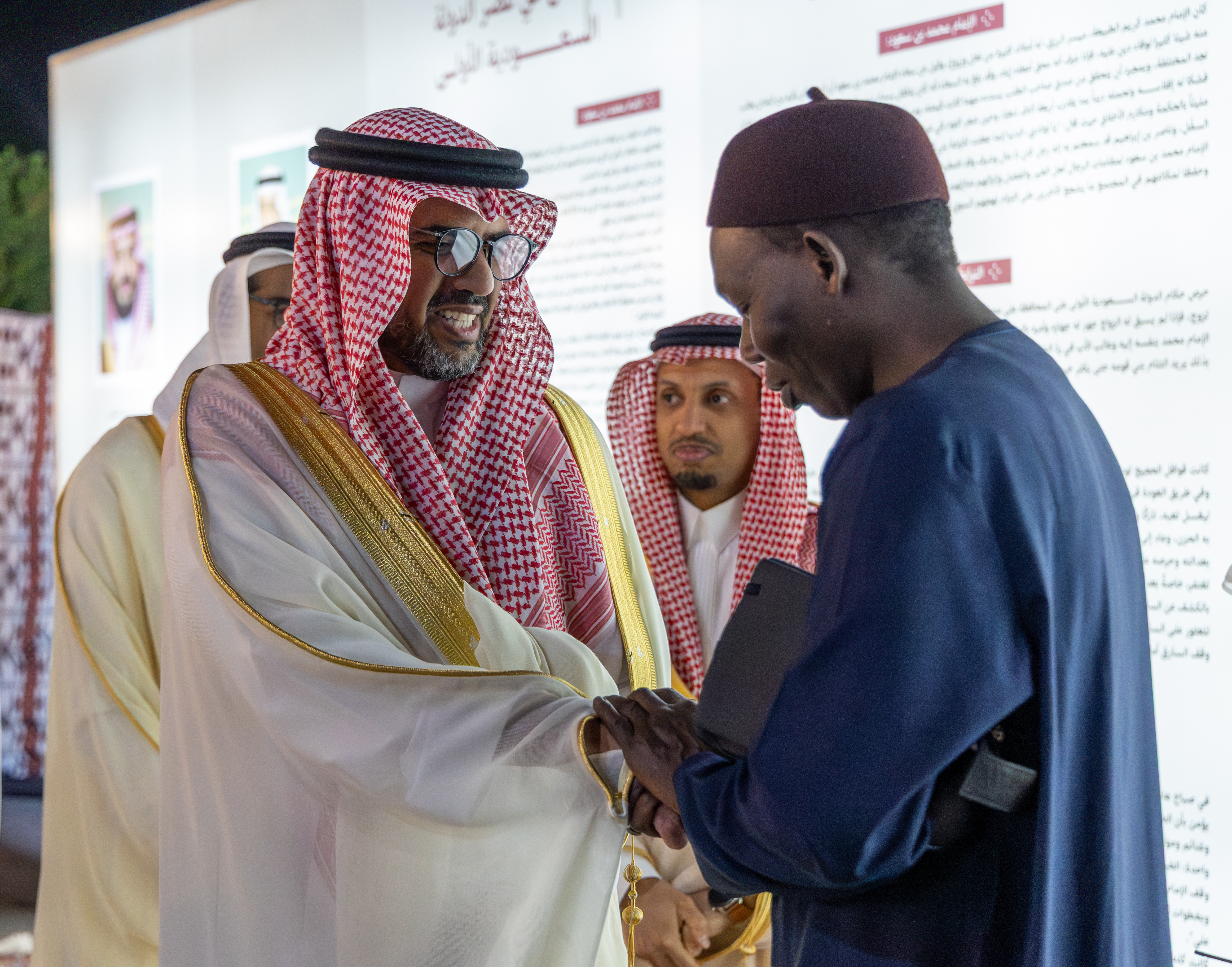 برعاية وحضور رئيس الجامعة الإسلامية د. صالح بن علي العقلا، دشّنت الجامعة فعاليات يوم التأسيس، بحزمة من الفعاليات الثقافية والتراثية - 3