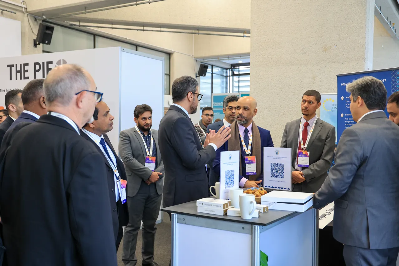 جناح الجامعة الإسلامية في مؤتمر QS: يهدف إلى تعزيز التعاون في عددٍ من المجالات - 6