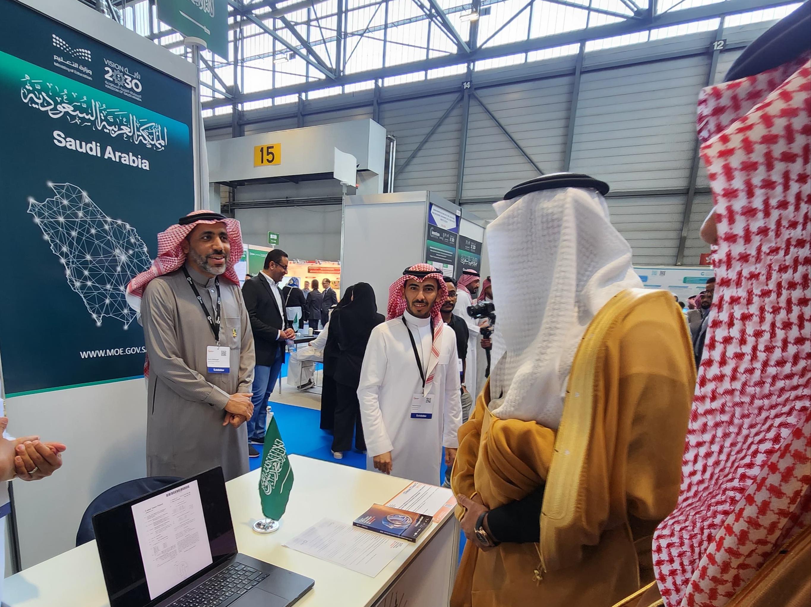  الجامعة الإسلامية تشارك في معرض جنيف الدولي للاختراعات  - 3