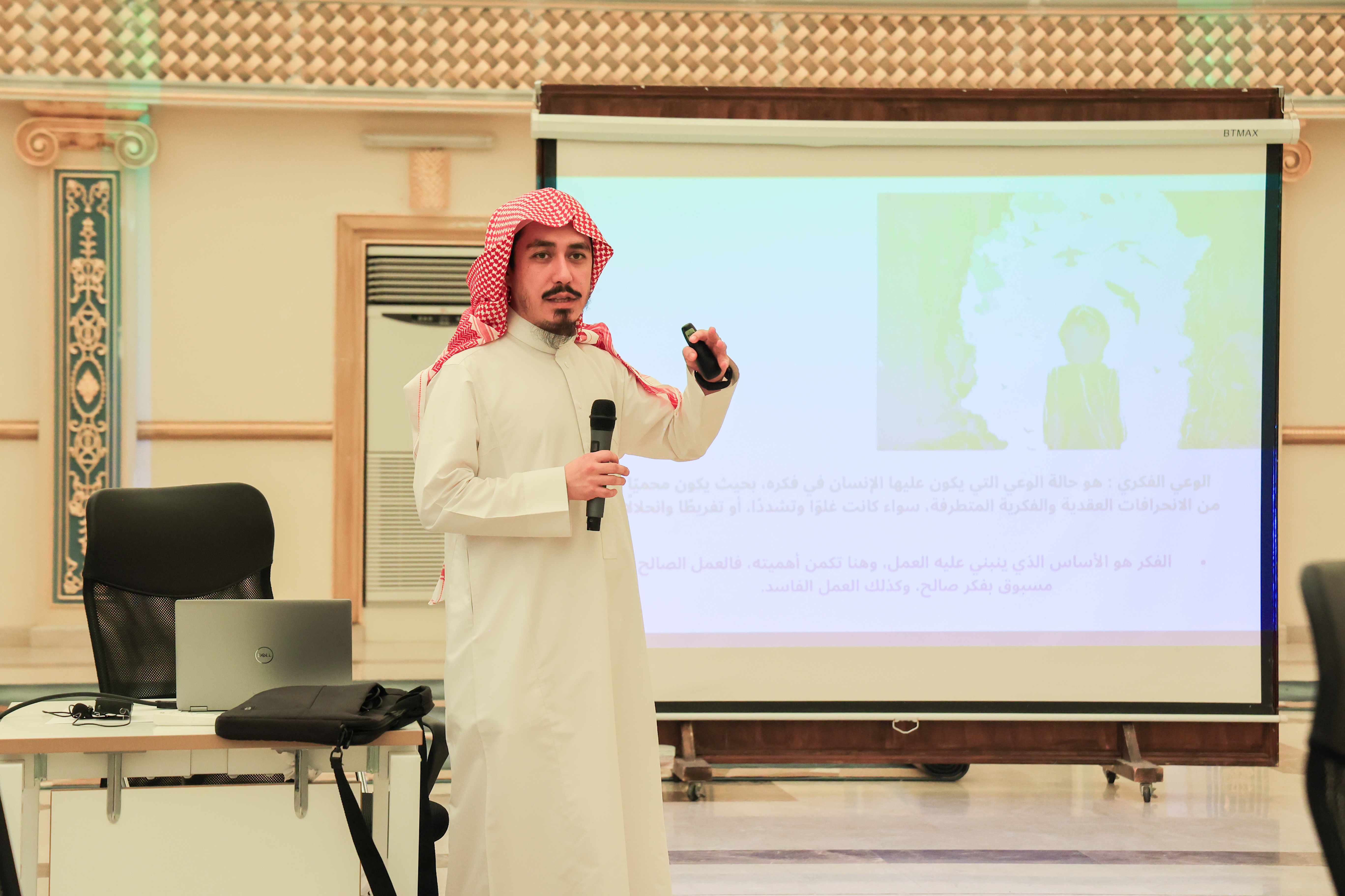 الجامعة الإسلامية تنظم دورتين لتعزيز الوعي الفكري  - 2