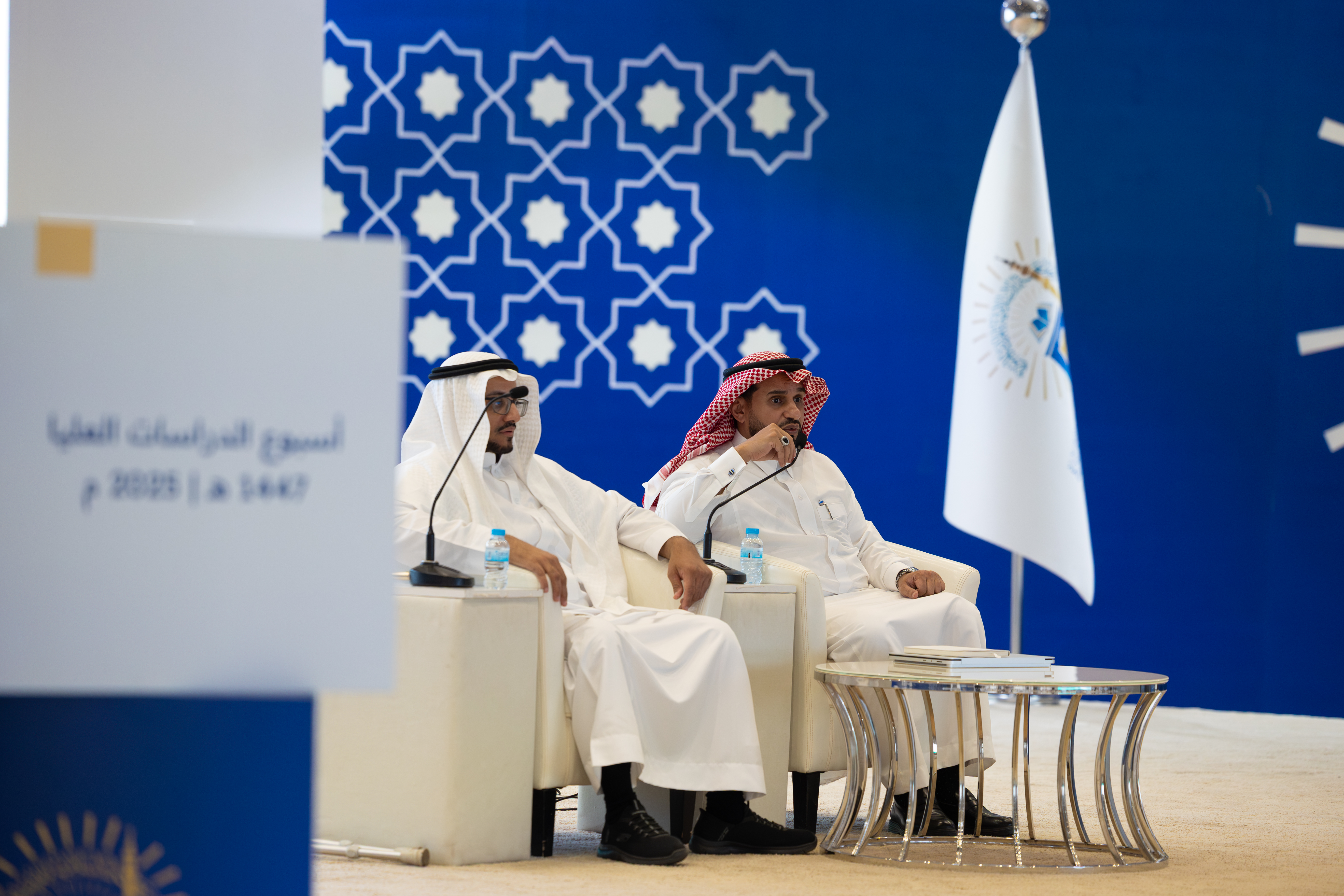 برعاية رئيس الجامعة الإسلامية  الجامعة تُدشّن "أسبوع الدراسات العليا الأول" تحت شعار (تمكين وتطوير) - 8