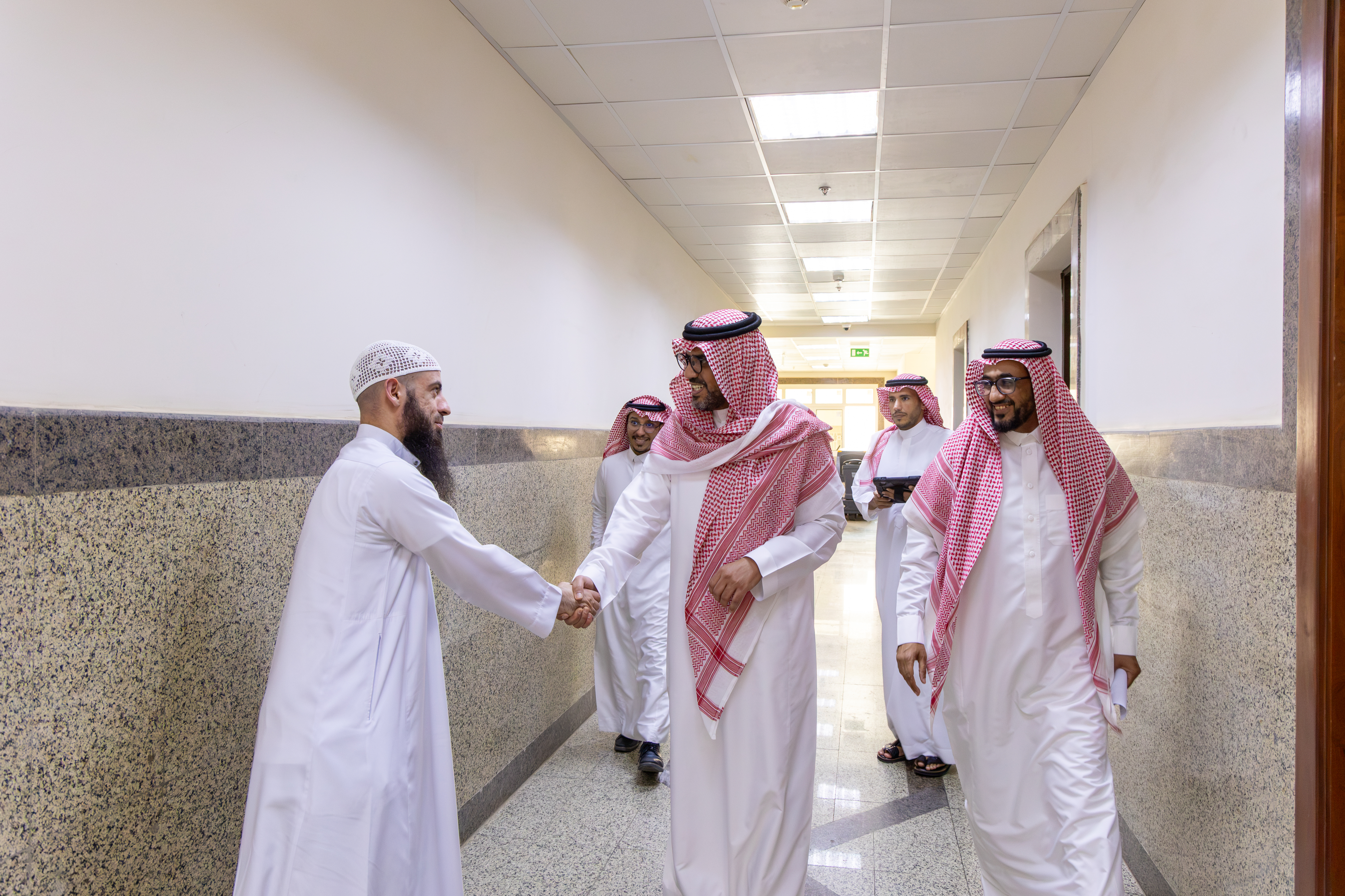 في إطار استعدادات الجامعة الإسلامية للعام الدراسي تفقد رئيس الجامعة عددًا من المرافق واطلع على جاهزيتها  - 7