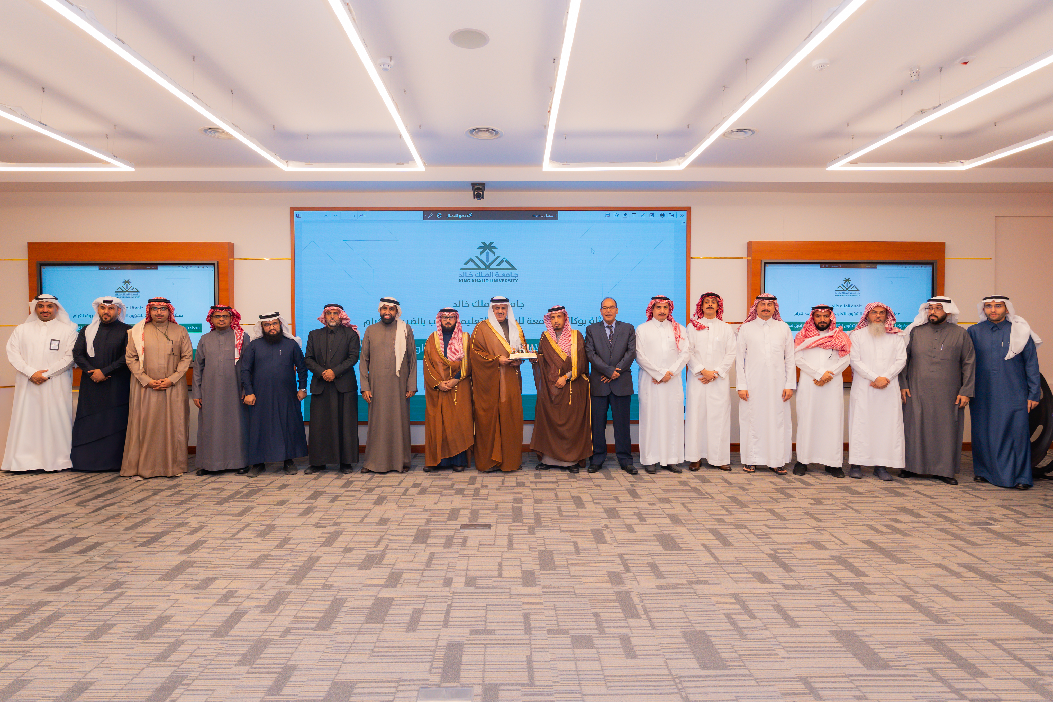 وفد من الجامعة الإسلامية برئاسة وكيل الجامعة للشؤون الأكاديمية يزور جامعة الملك خالد  - 4