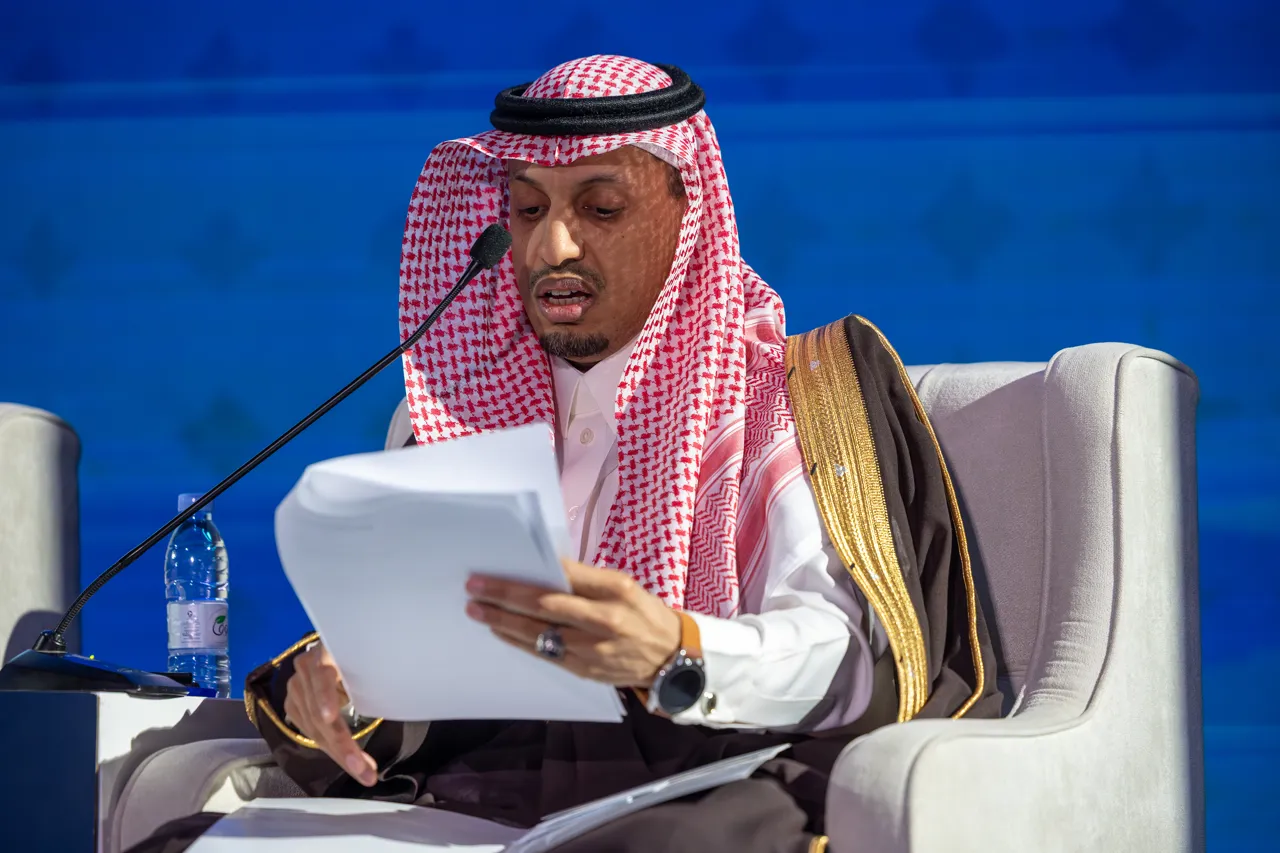 الجلسة البحثية الثانية تناقش مستجدات الذكاء الاصطناعي وإسهاماته في علوم اللغة العربية وآدابها - 8