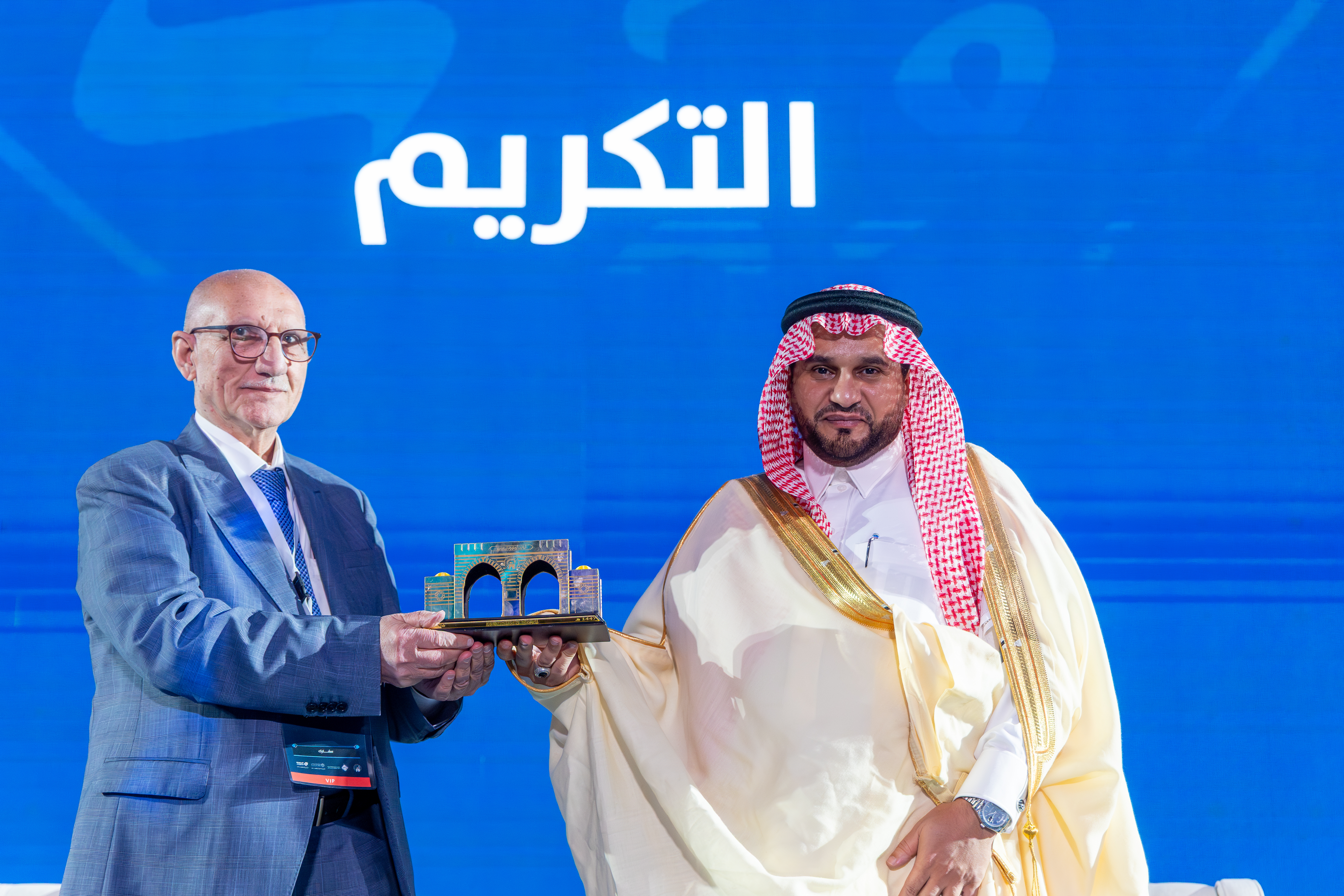 في جلسة حوارية ضمن المؤتمر الدولي «اللغة العربية والعلوم التطبيقية».. طرح رؤى وتجارب حول تعريب العلوم التطبيقية وتحدياته - 14