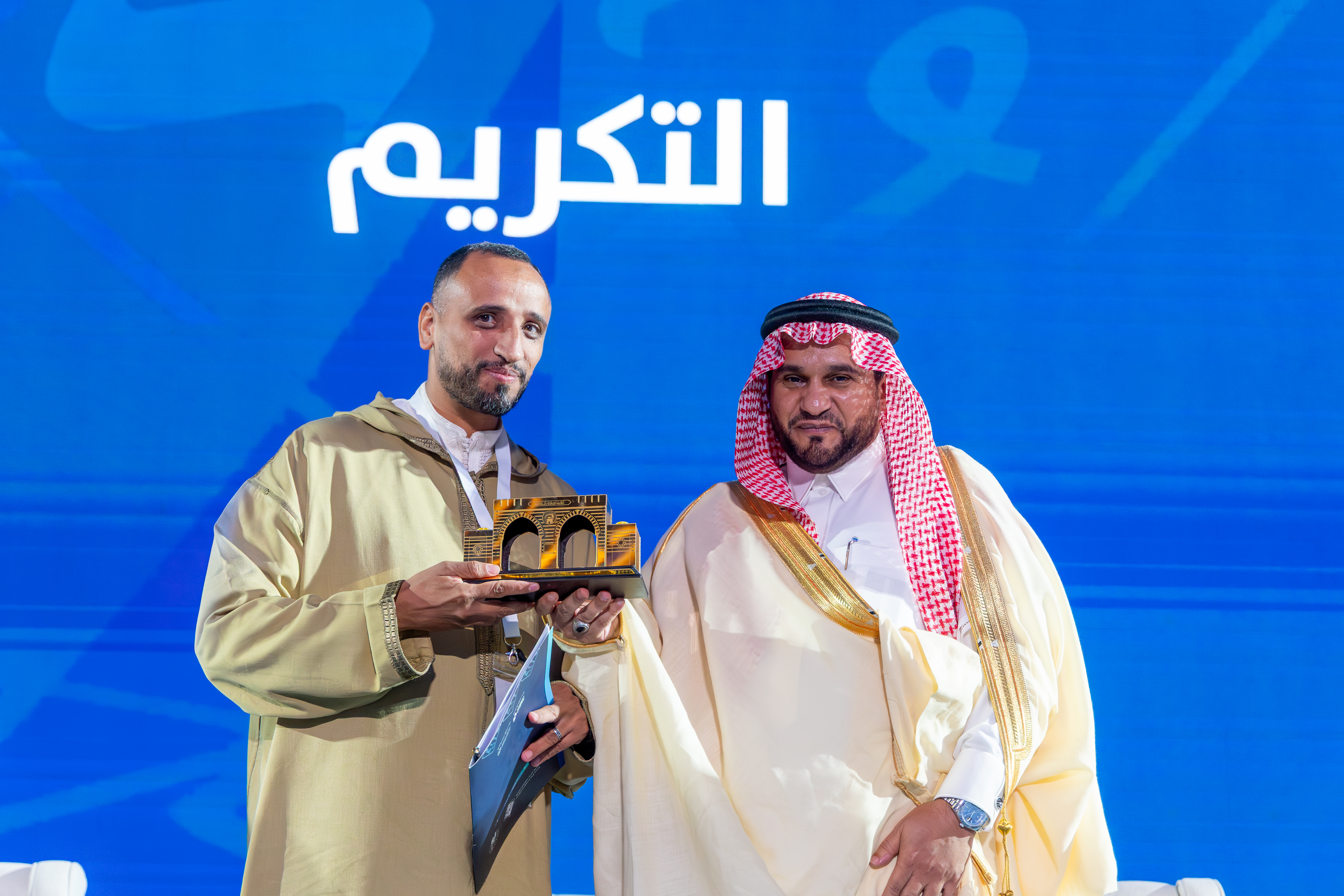 في جلسة حوارية ضمن المؤتمر الدولي «اللغة العربية والعلوم التطبيقية».. طرح رؤى وتجارب حول تعريب العلوم التطبيقية وتحدياته - 9