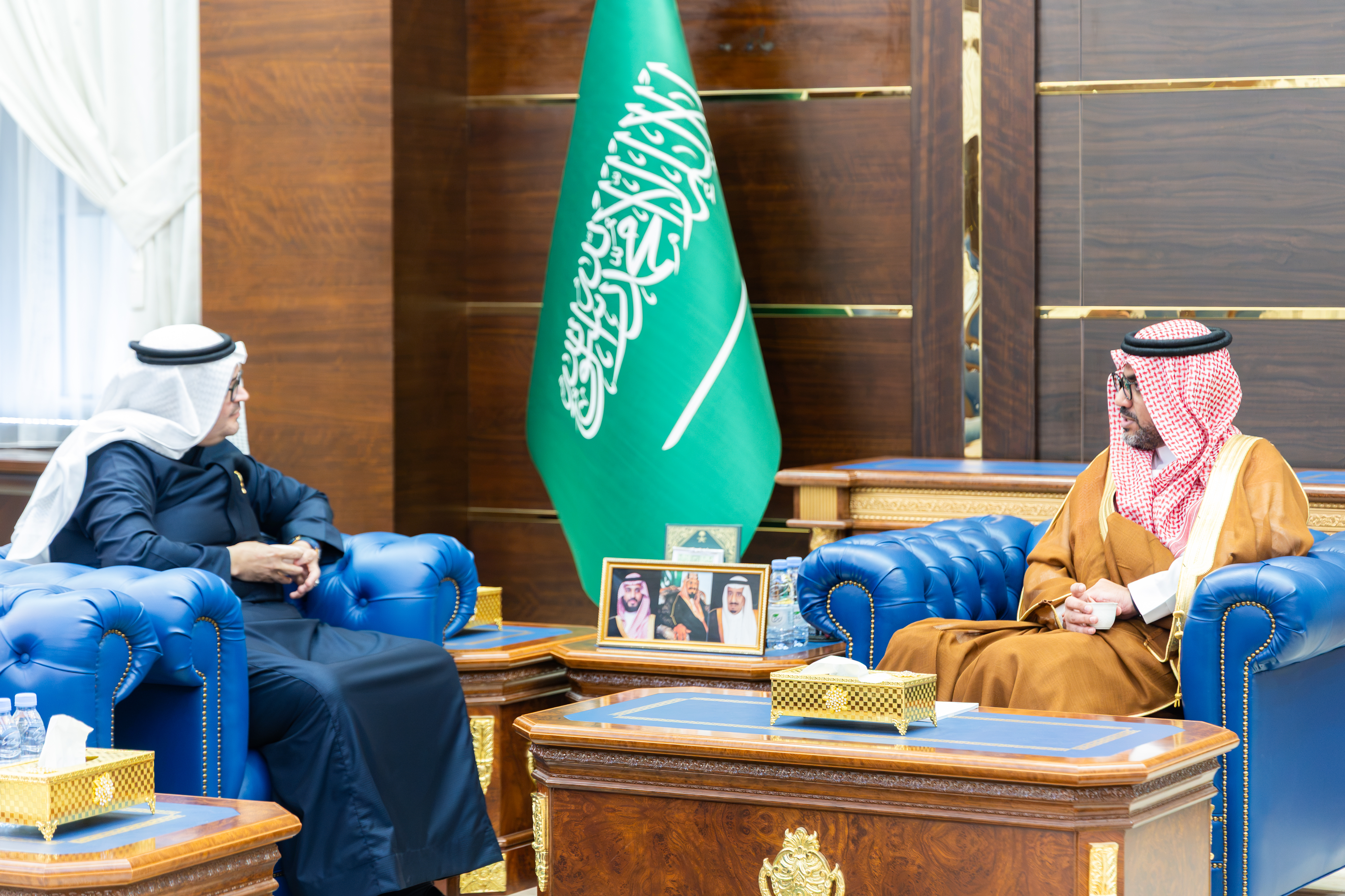 رئيس الجامعة الإسلامية يستقبل مدير الخطوط السعودية بالمدينة المنورة وينبع والعُلا المكلف - 1