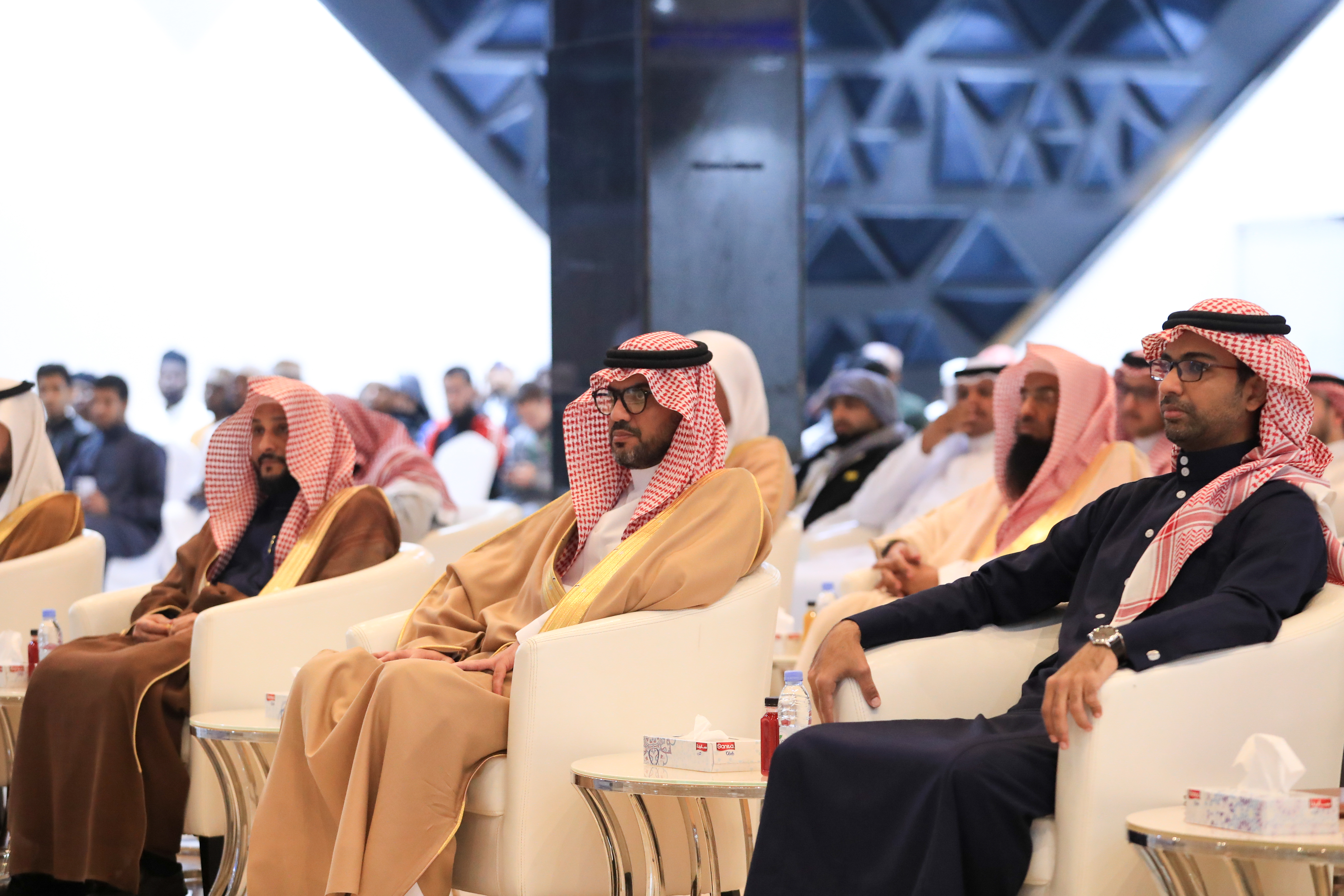 الجامعة الإسلامية تقيم الحفل الختامي لبرنامج الدورات العلمية  - 1