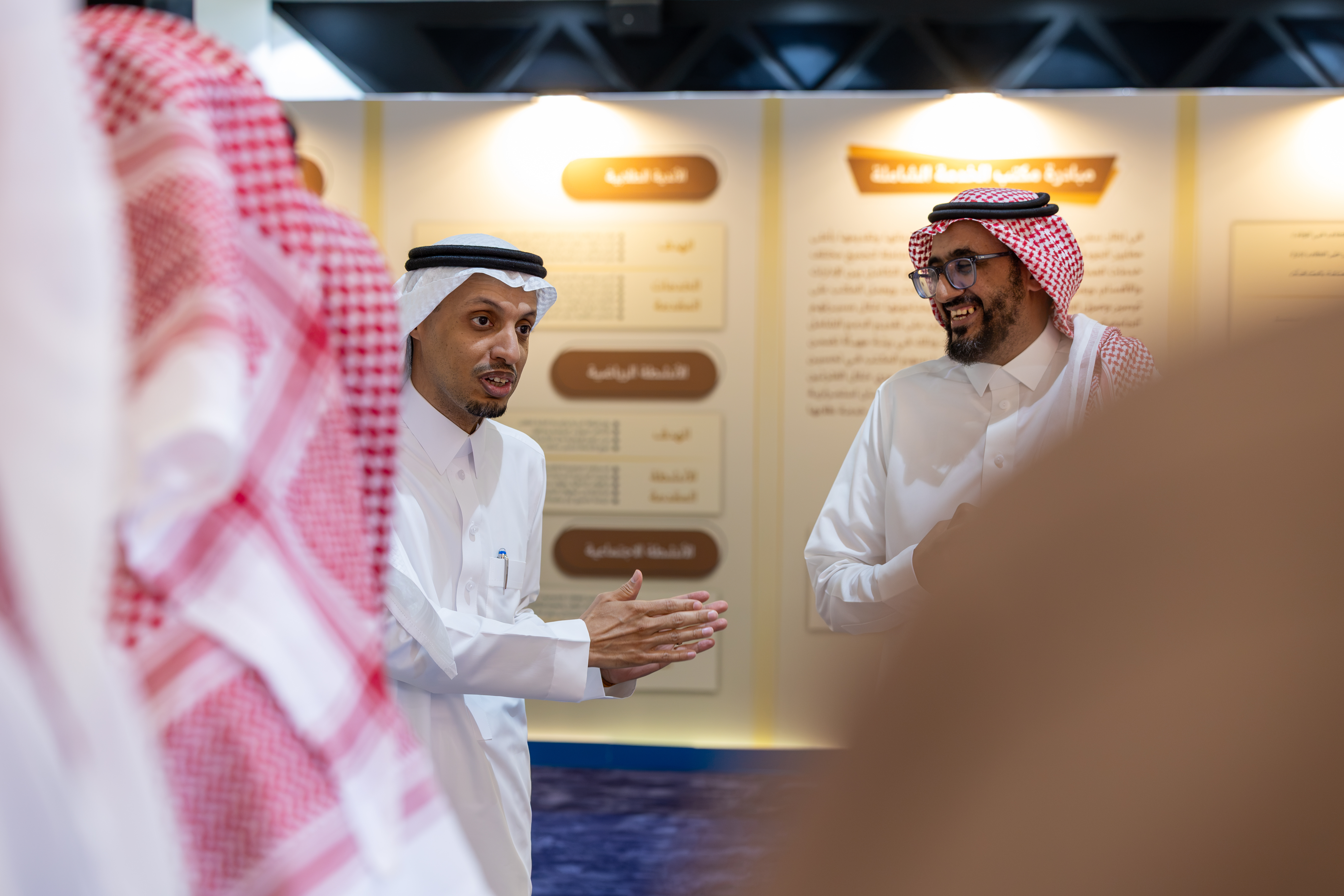 وكيل الجامعة للشؤون الأكاديمية يلتقي الطلبة المستجدين في ملتقى «الطالب أولًا» - 2