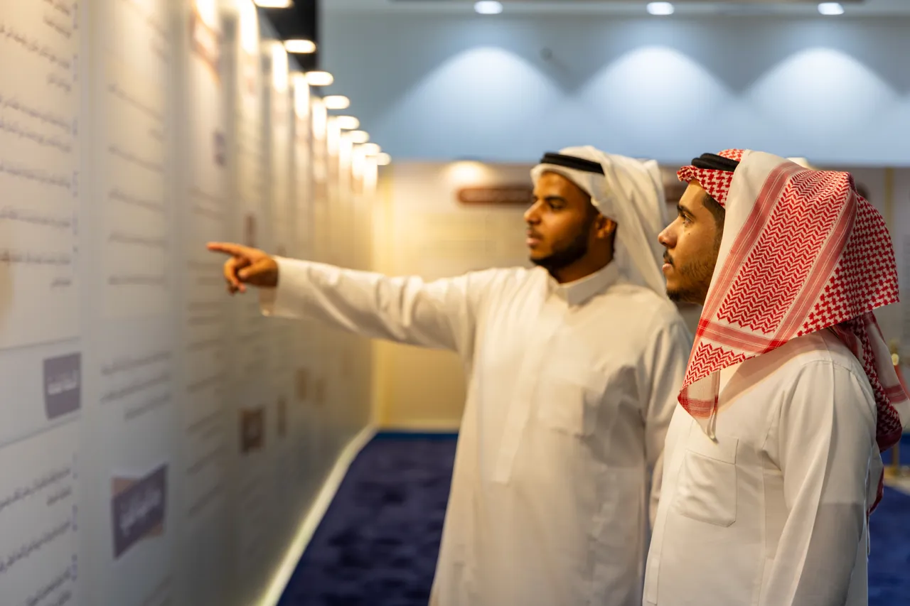 الجامعة الإسلامية تواصل تقديم برامج ولقاءات ارشادية لتهيئة الطلبة المستجدين للعام الجامعي 1448هـ - 4