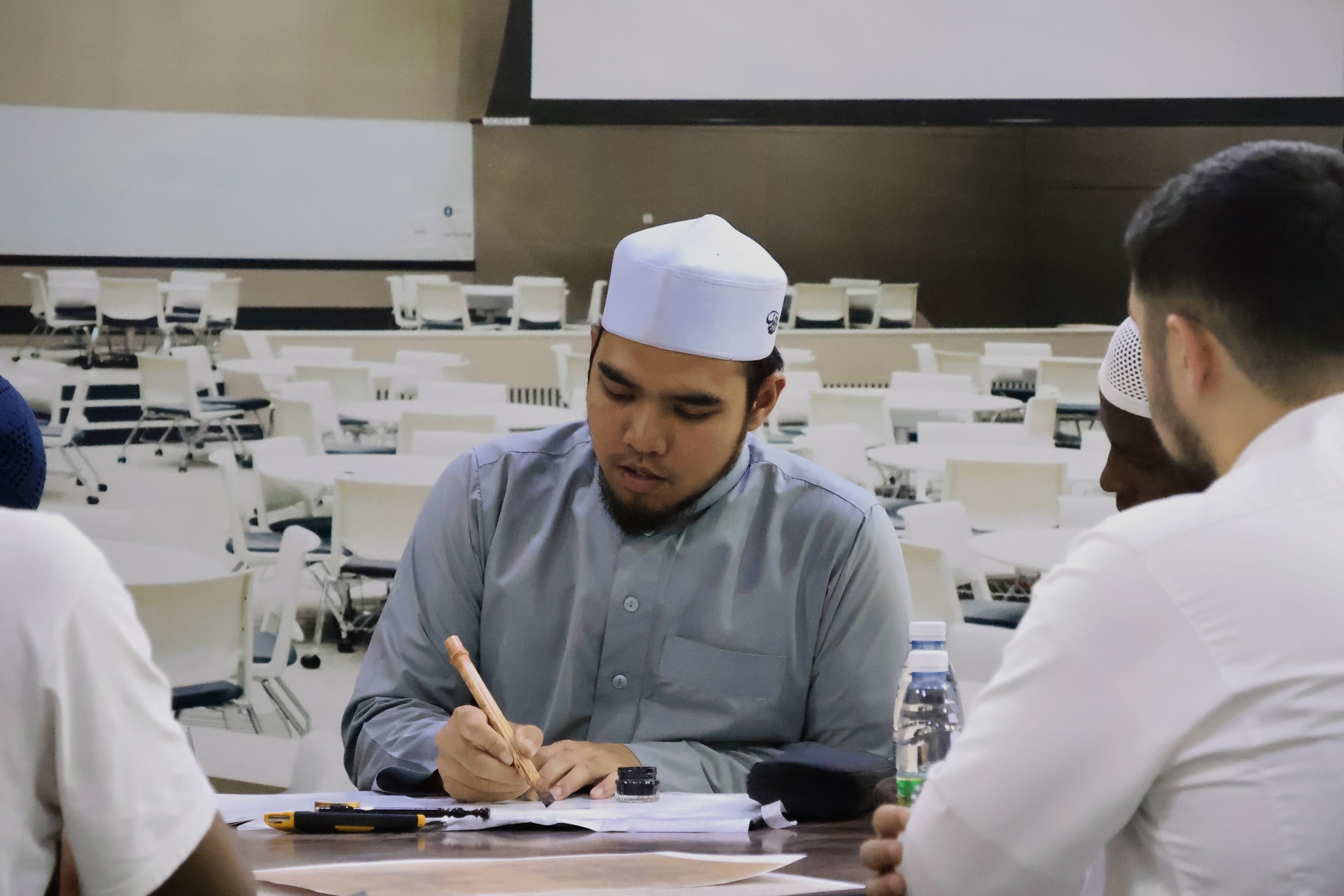 الجامعة الإسلامية تنمّي مهارات طلابها المعرفية والمهنية وتعزز قيم المسؤولية والتطوع عبر برامج الأندية الطلابية - 2