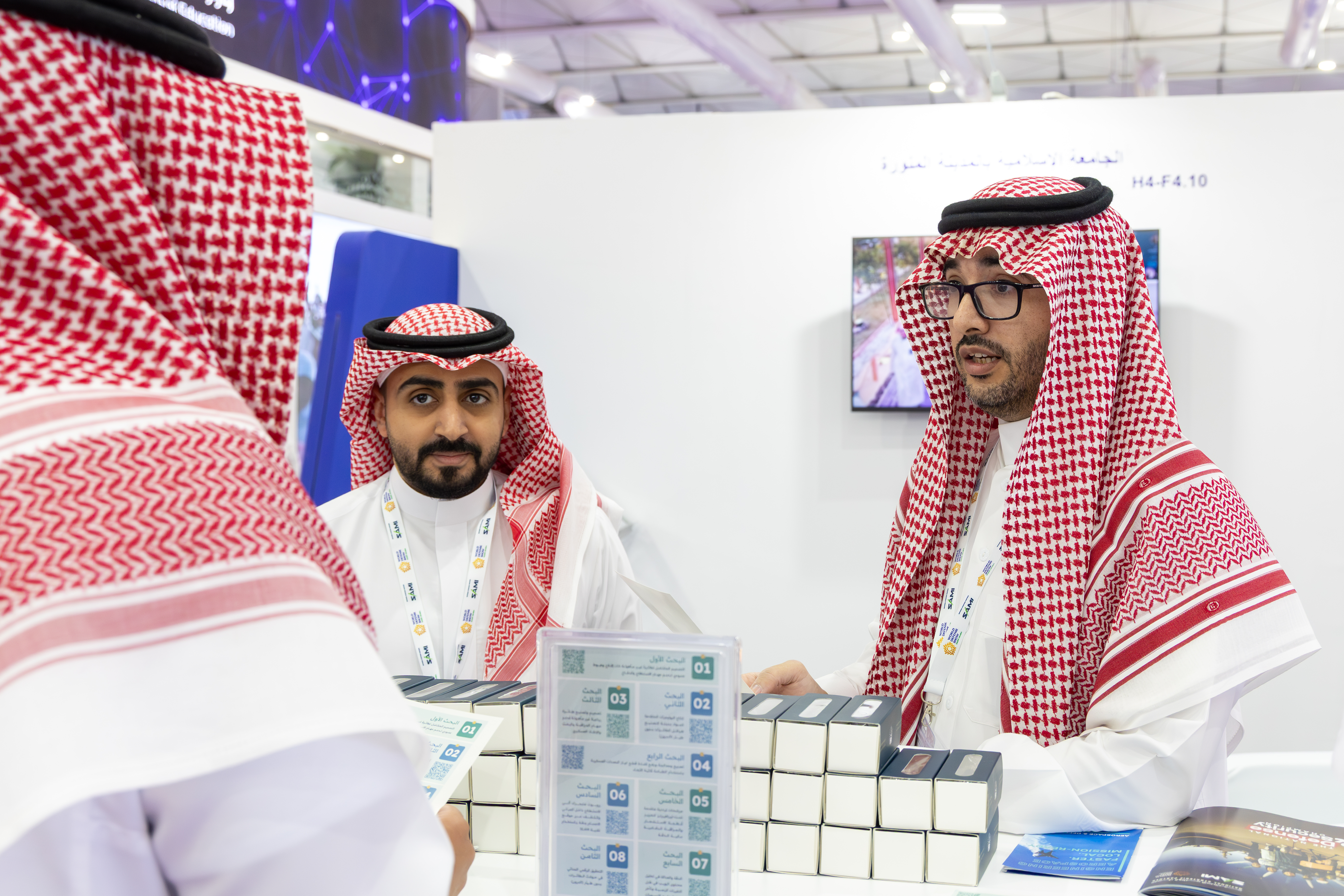 الجامعة الإسلامية تشارك في معرض الدفاع العالمي 2026 بنسخته الثالثة - 4