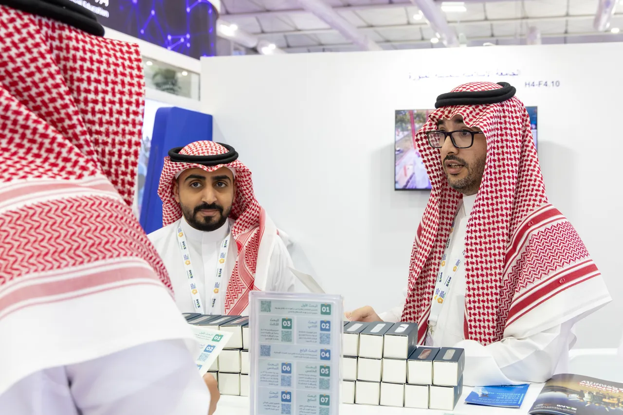 الجامعة الإسلامية تشارك في معرض الدفاع العالمي 2026 بنسخته الثالثة - 4