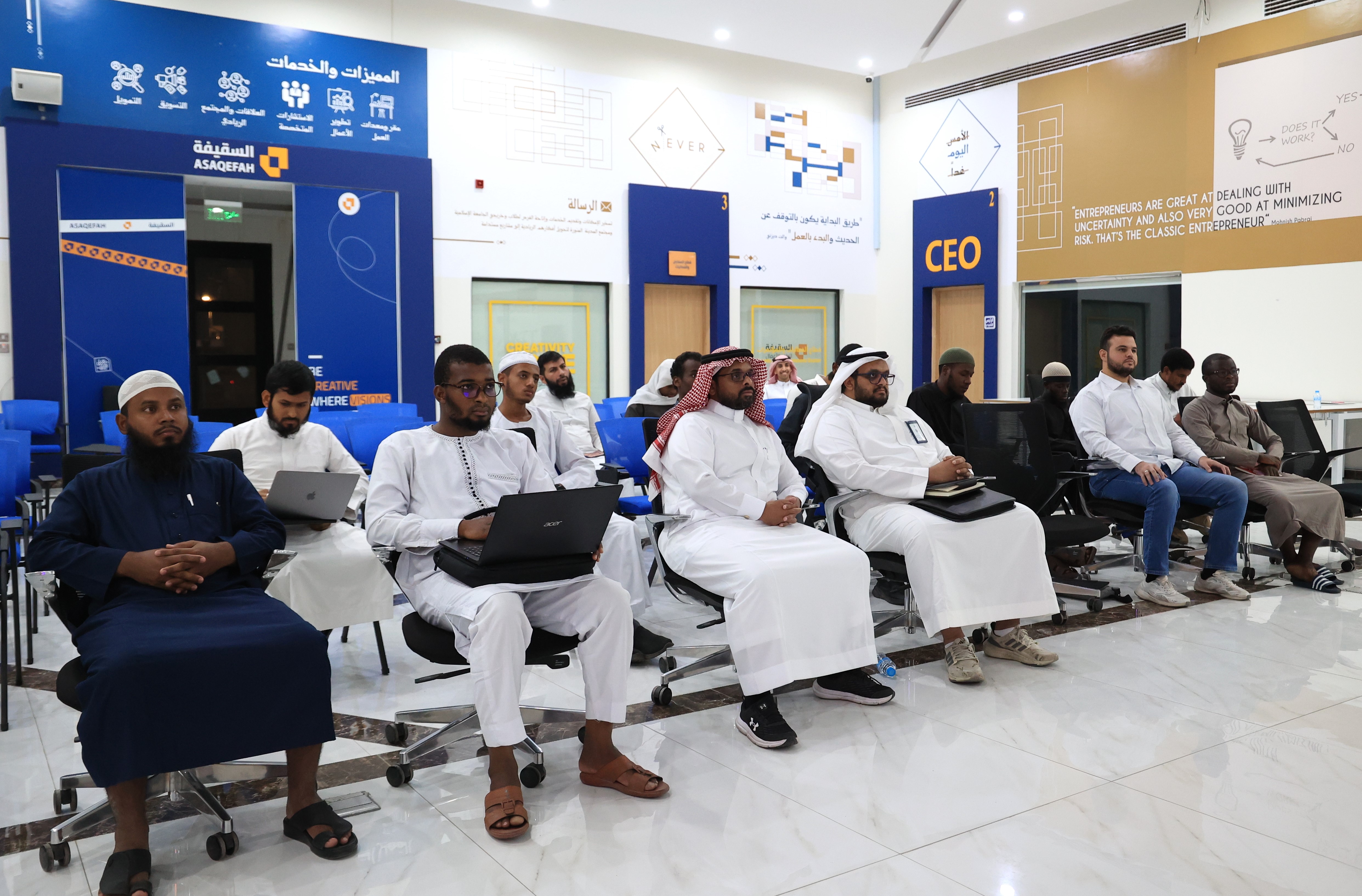 انطلاق أولى الجلسات التحكيمية لمشاريع مبادرة سواعد بناء بـ الجامعة الإسلامية - 3