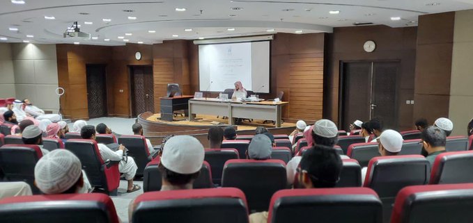 أقامت كلية الشريعة لقاء أكاديميًا بعنوان:  "الحصانة الشرعية في زمن الشبهات" - 2