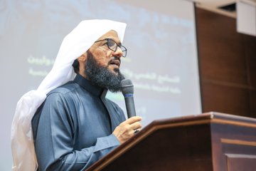 أقامت كلية الشريعة محاضرة بعنوان:  "التسامح النفسي والتعايش بين الطلاب الدوليين بكلية الشريعة بالجامعة الإسلامية وعلاقته بالجاذبية الشخصية" - 4