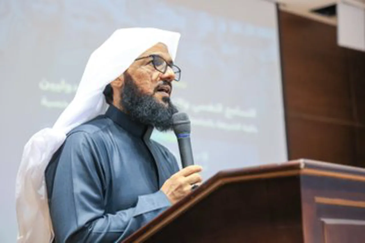 أقامت كلية الشريعة محاضرة بعنوان: "التسامح النفسي والتعايش بين الطلاب الدوليين بكلية الشريعة بالجامعة الإسلامية وعلاقته بالجاذبية الشخصية" - 4