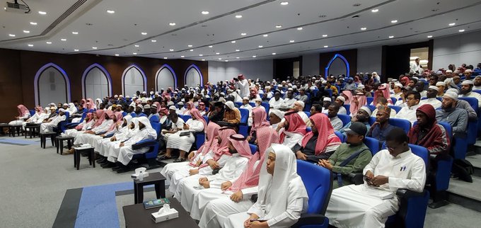 في أسبوع الدراسات العليا أقامت كلية الشريعة الملتقى الطلابي الثاني بعنوان: “فقه الأقليات الإسلامية– تحديات وحلول” - 1