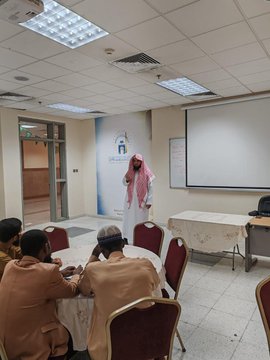 تنفيذ لقاء توعوي لطلاب كلية العلوم بالتعاون مع وحدة التوعية الفكرية يوم الاثنين 12-جمادى الأولى-1447 - 2