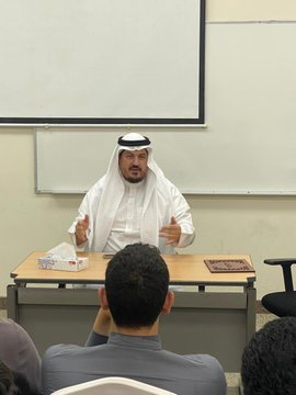 تنفيذ لقاء توعوي لطلاب كلية الهندسة بالتعاون مع وحدة التوعية الفكرية يوم الخميس 24-ربيع الثاني-1447 - 2