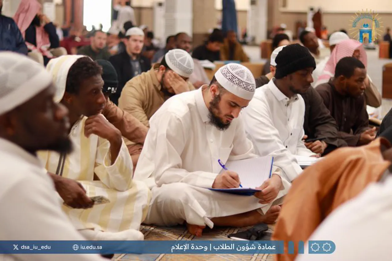 تنفيذ درس علمي بعنوان: "شرح كتاب فضل الإسلام للإمام محمد بن عبدالوهاب رحمه الله". قدمه: د. معاذ بن عبد الرحيم خوجة - 2