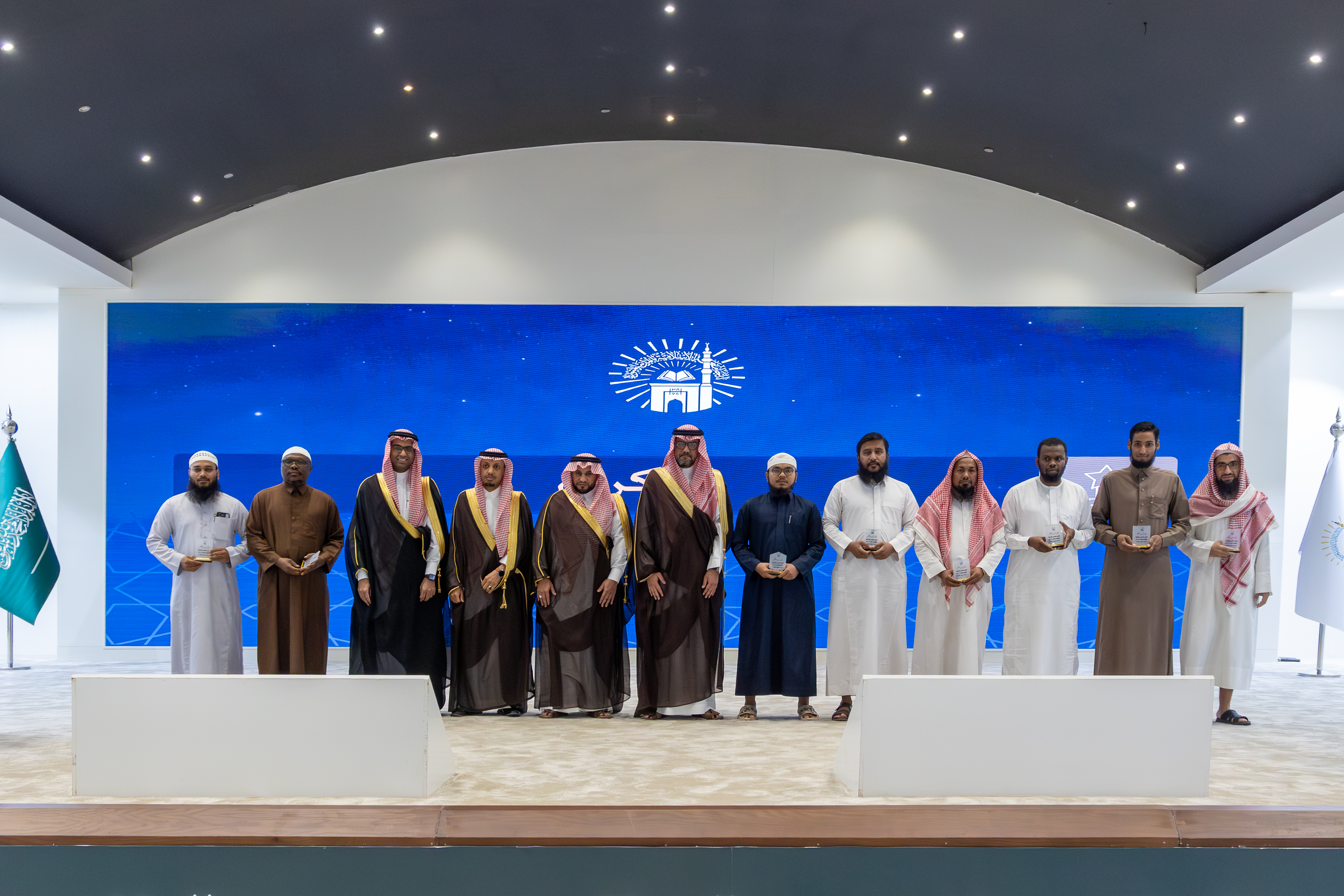 برعاية وحضور رئيس الجامعة الإسلامية.. عمادة شؤون الطلاب تقيم الحفل الختامي للأنشطة الطلابية للعام الجامعي 1447هـ - 7
