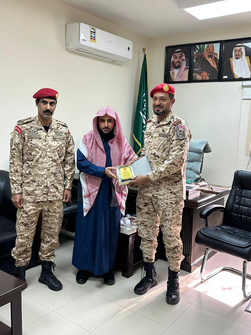 تنفيذ محاضرة بعنوان (وجوب الدفاع عن بلاد التوحيد والسنة) قدمها فضيلة الدكتور أحمد بن صابر الغامدي