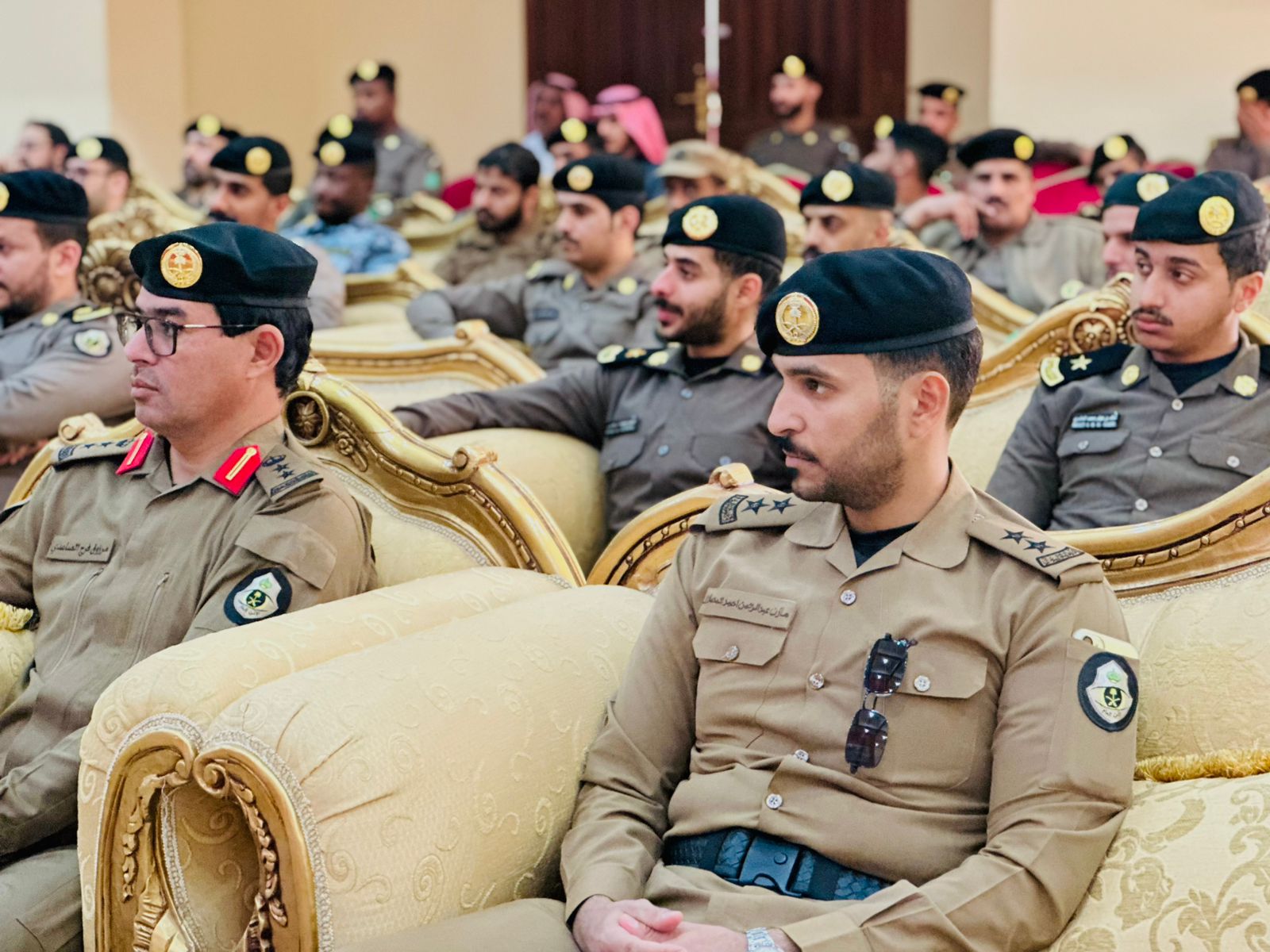 تنفيذ محاضرة بعنوان (التحذير من الجماعات المتطرفة) قدمها فضيلة أ.د  محمد بن بخيت الحجيلي في مديرية شرطة منطقة المدينة المنورة - 6