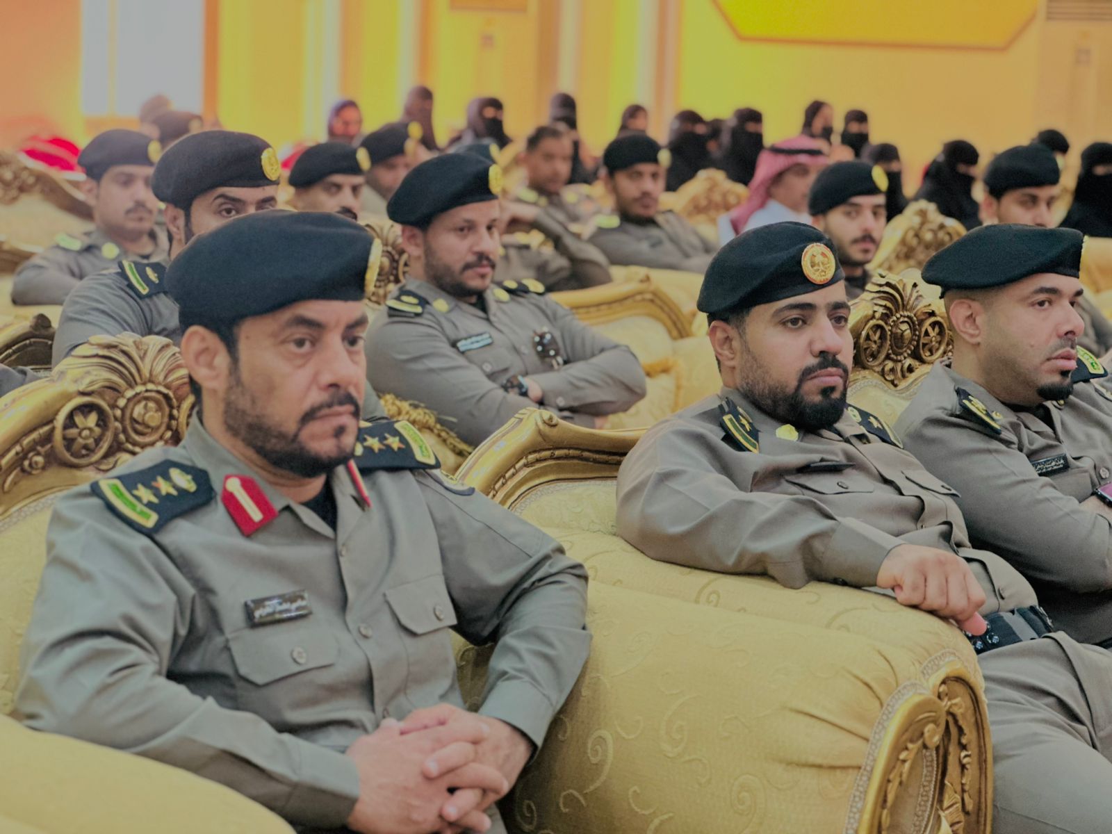 تنفيذ محاضرة بعنوان (التحذير من الجماعات المتطرفة) قدمها فضيلة أ.د  محمد بن بخيت الحجيلي في مديرية شرطة منطقة المدينة المنورة - 5