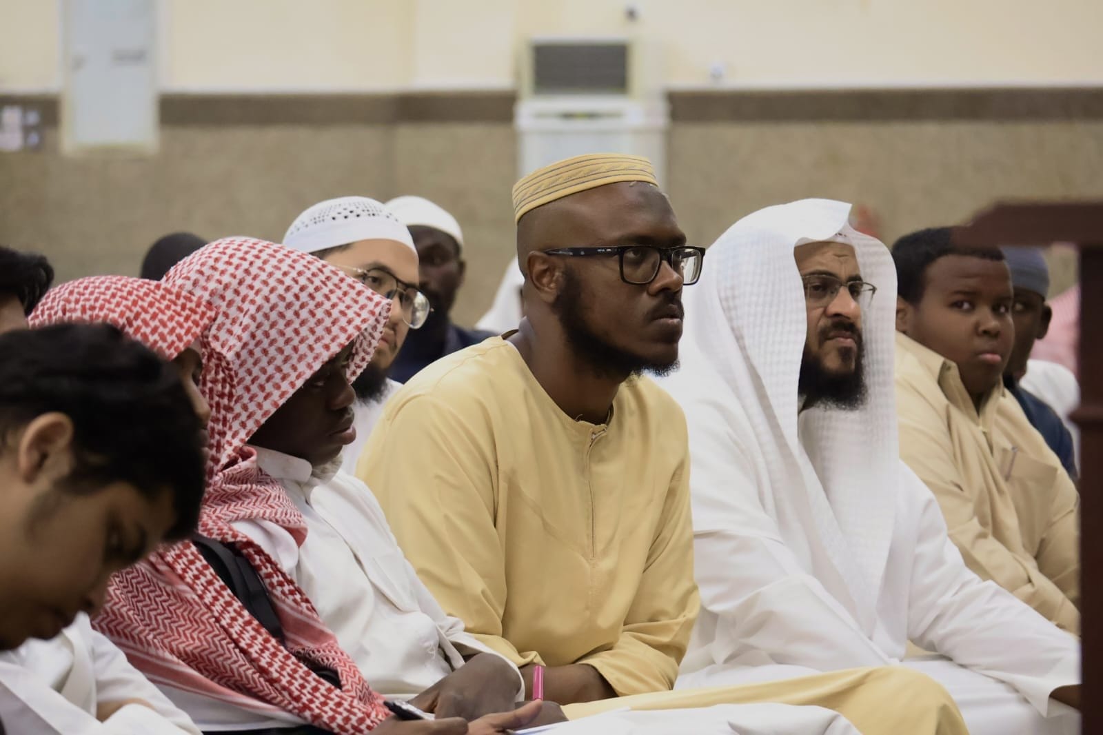 ندوة علمية بعنوان: قراءة علمية في بيان سماحة المفتي العام للمملكة العربية السعودية الشيخ د. صالح بن فوزان الفوزان : حماية الوطن والمقدسات ومواجهة الانحراف العقدي والفكري - 3