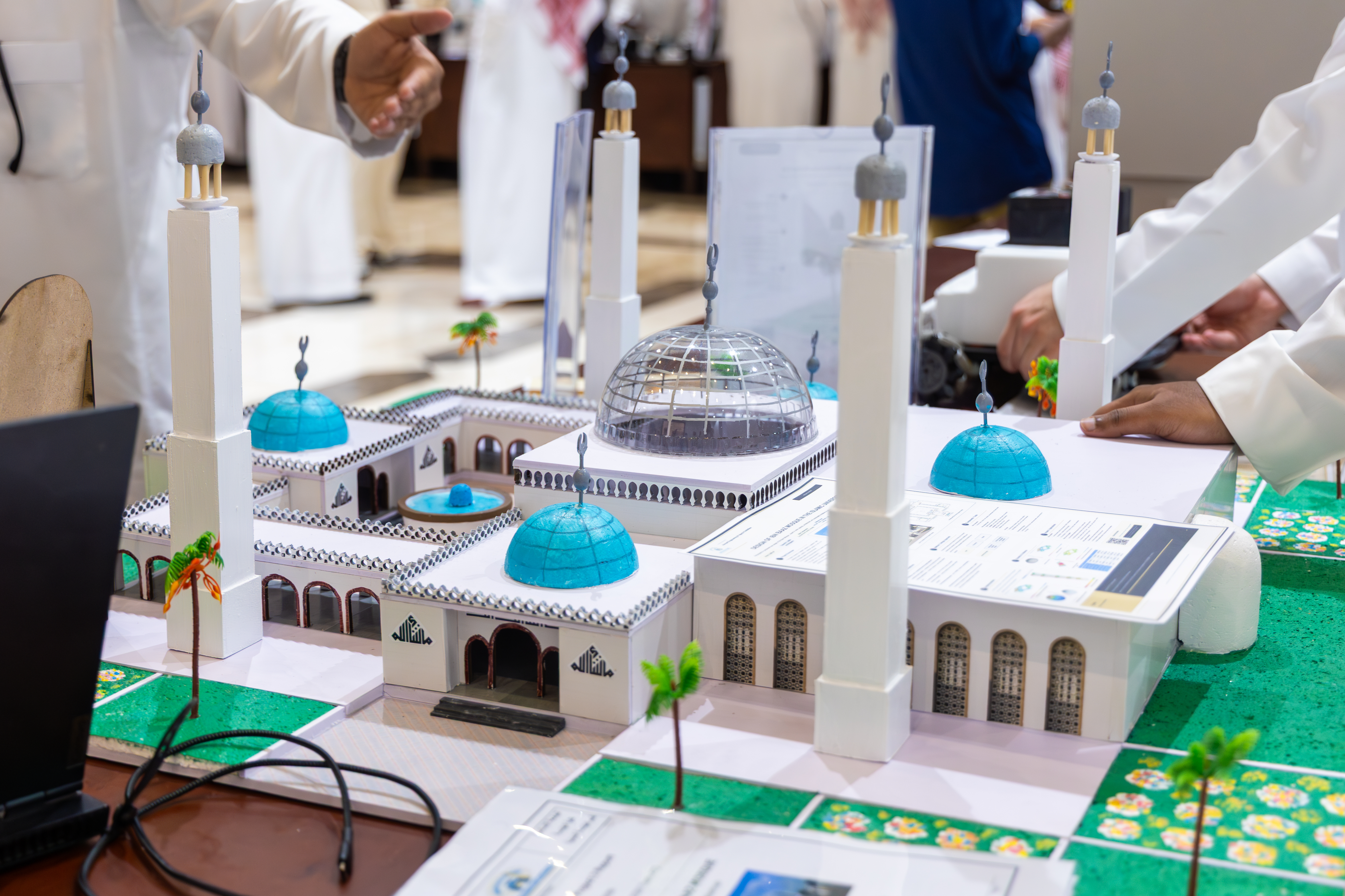 تحت رعاية رئيس الجامعة الإسلامية.. كلية الهندسة تنظّم المعرض السنوي الثاني للمشاريع الابتكارية لطلابها - 32