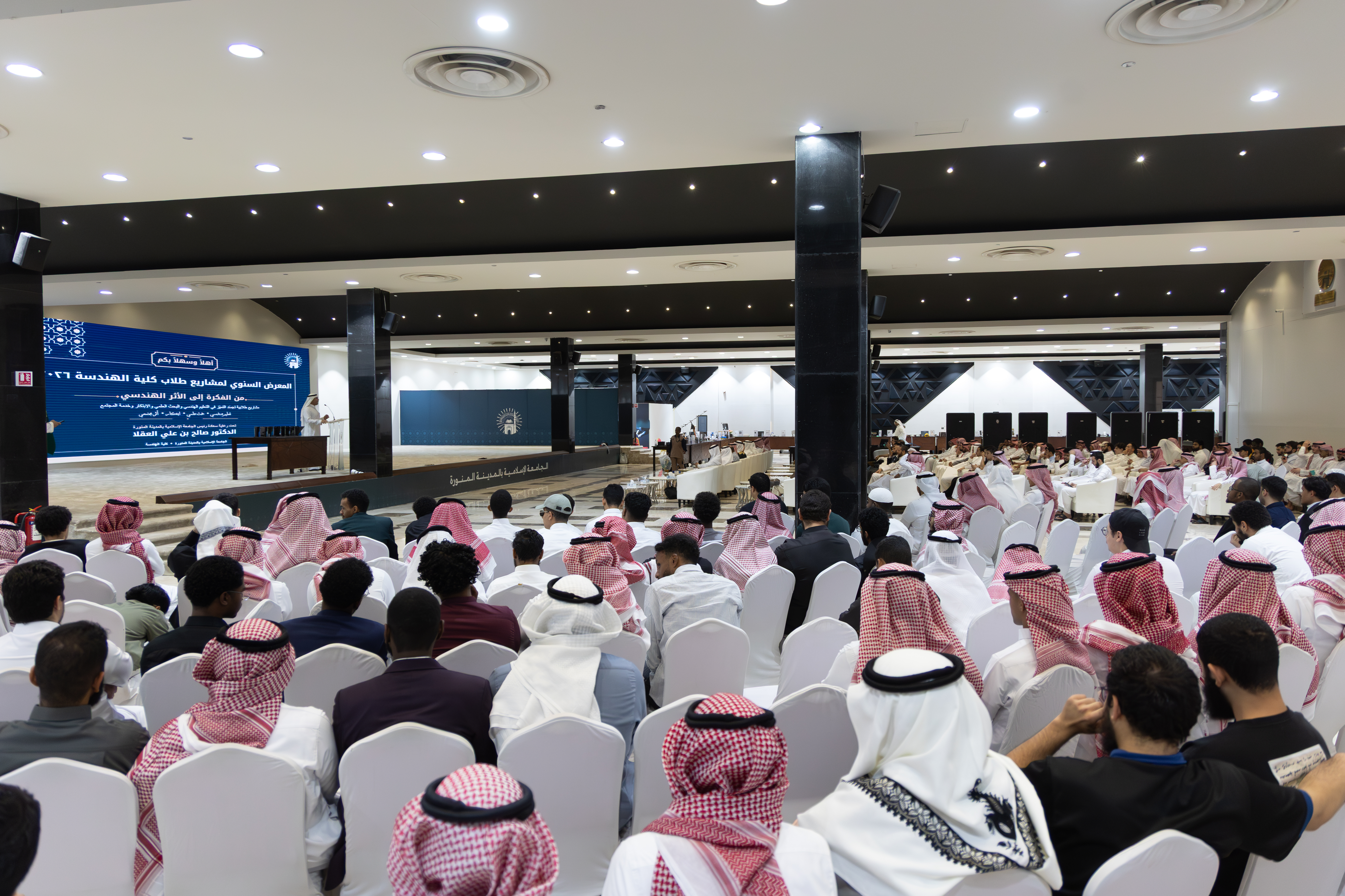 تحت رعاية رئيس الجامعة الإسلامية.. كلية الهندسة تنظّم المعرض السنوي الثاني للمشاريع الابتكارية لطلابها - 34