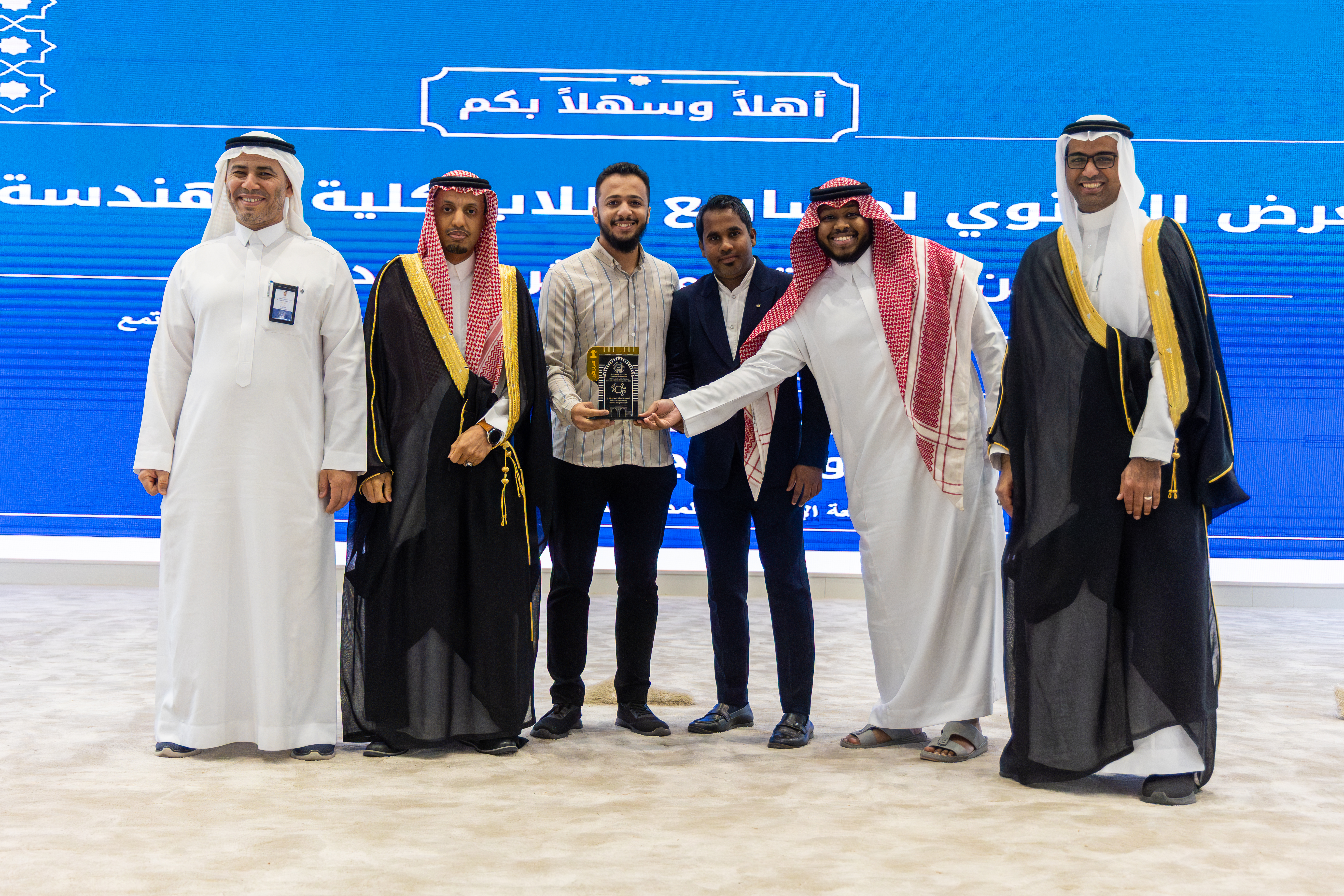 تحت رعاية رئيس الجامعة الإسلامية.. كلية الهندسة تنظّم المعرض السنوي الثاني للمشاريع الابتكارية لطلابها - 51