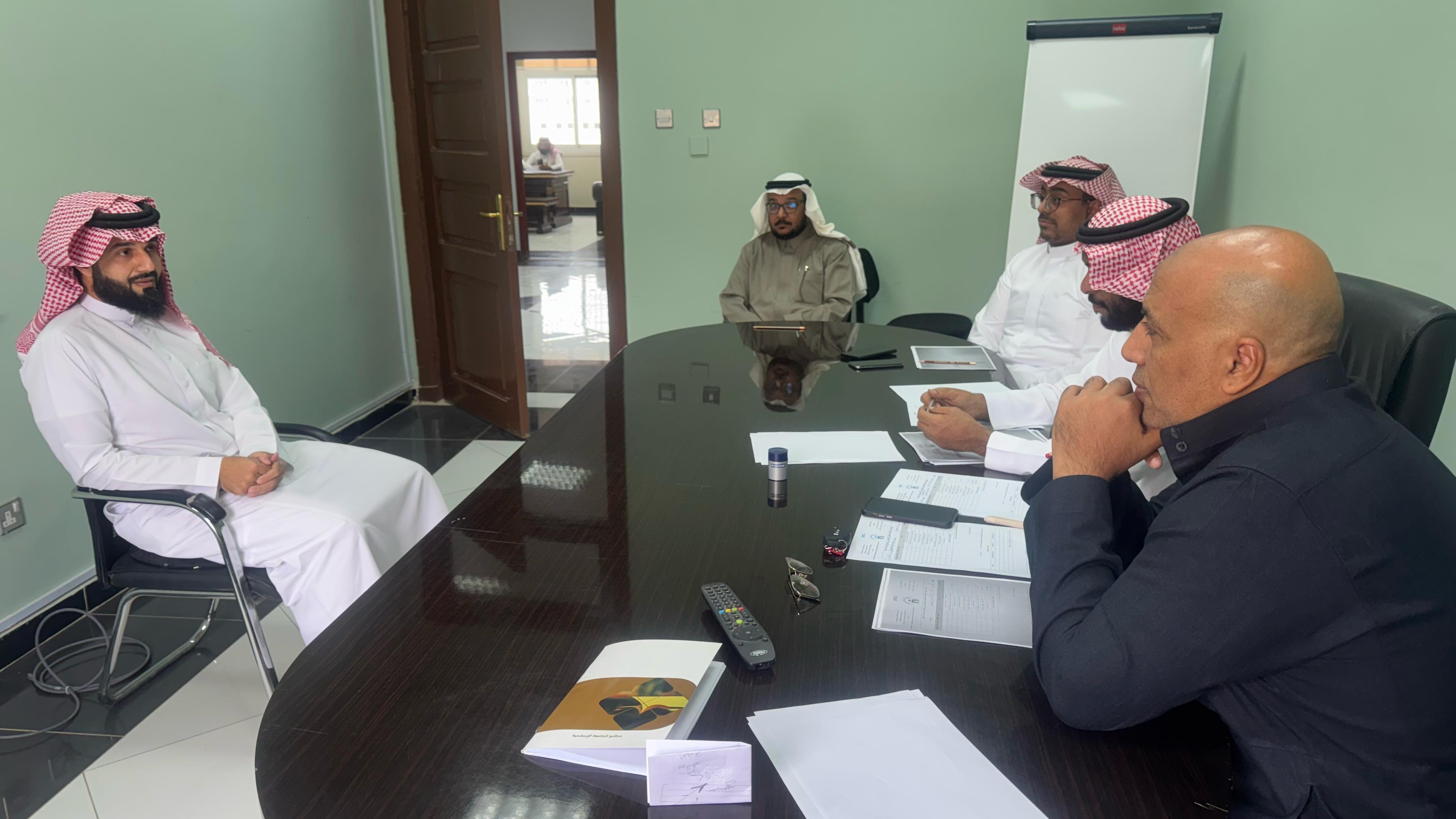 باشرت لجان القبول والمقابلات الشفوية في معهد تعليم اللغة العربية بالجامعة الإسلامية أعمالها لتقييم المتقدمين لبرنامجي الدكتوراه والماجستير في تعليم اللغة العربية لغير الناطقين بها - 3